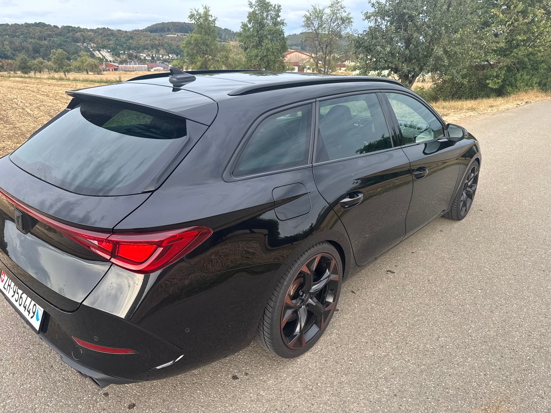 CUPRA LEON ST 2.0 TSI VZ DSG 4Drive-image-17