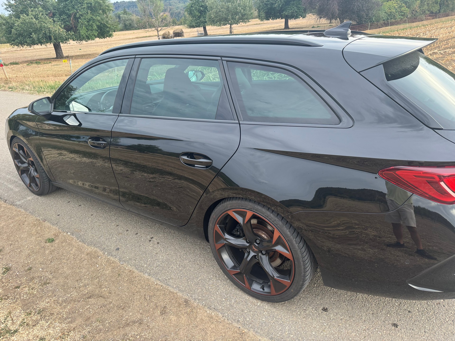 CUPRA LEON ST 2.0 TSI VZ DSG 4Drive-image-16
