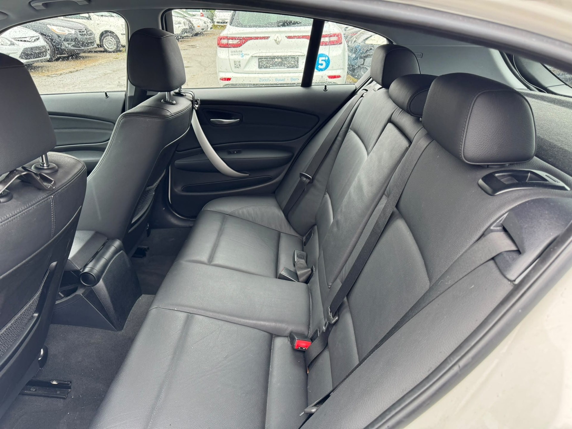 BMW 116i Access-image-6