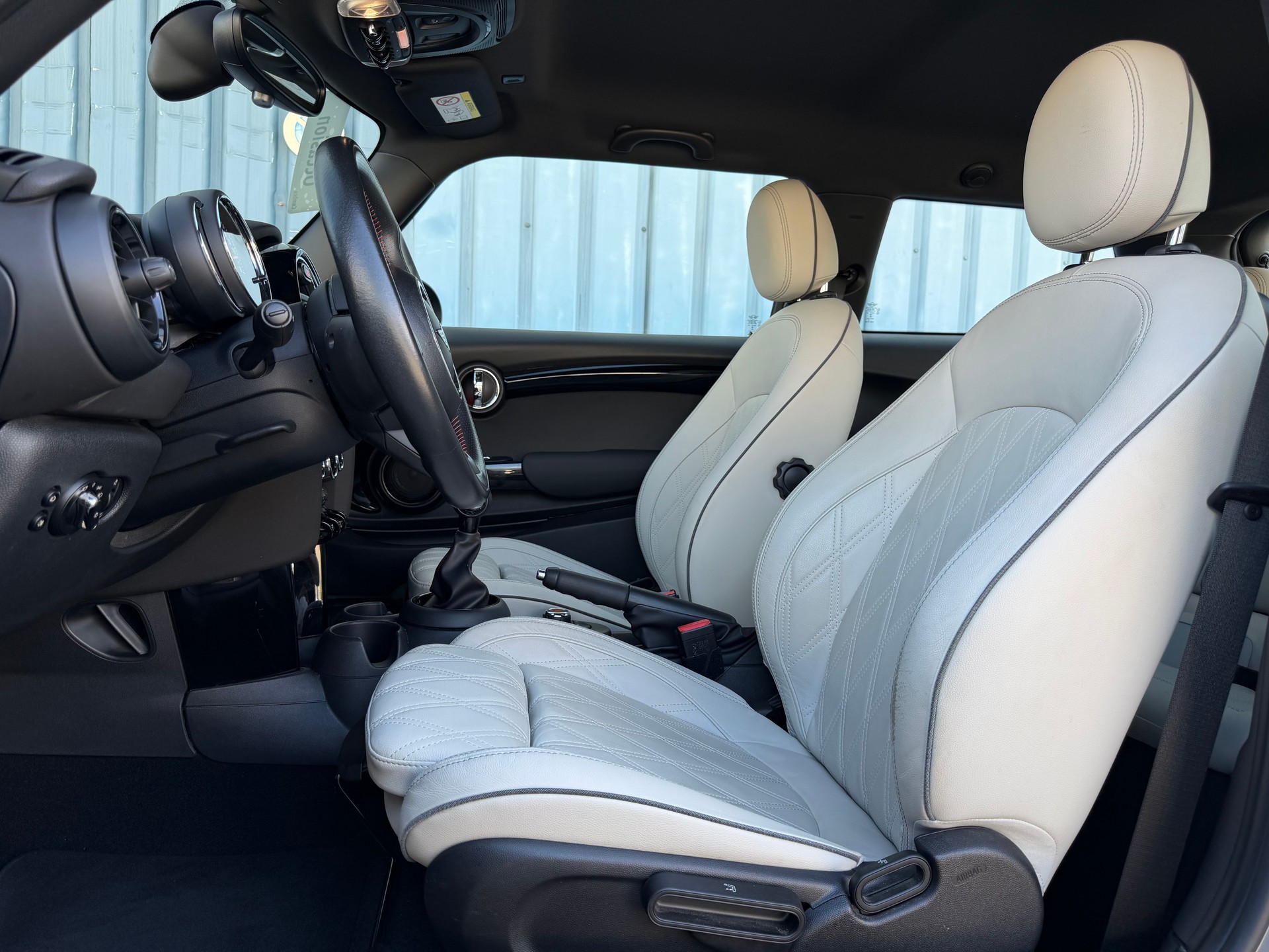 MINI Cooper S-image-16