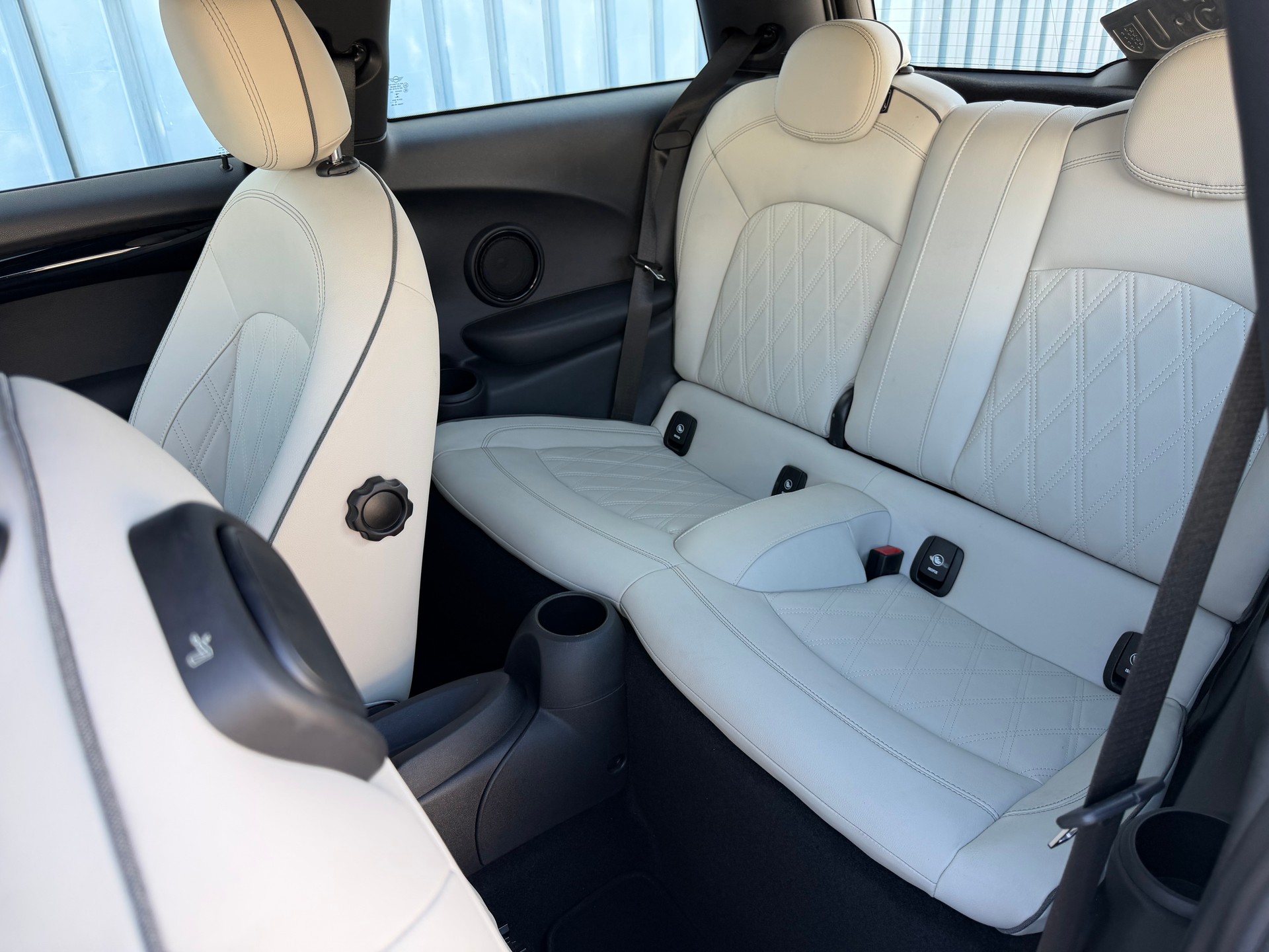 MINI Cooper S-image-19