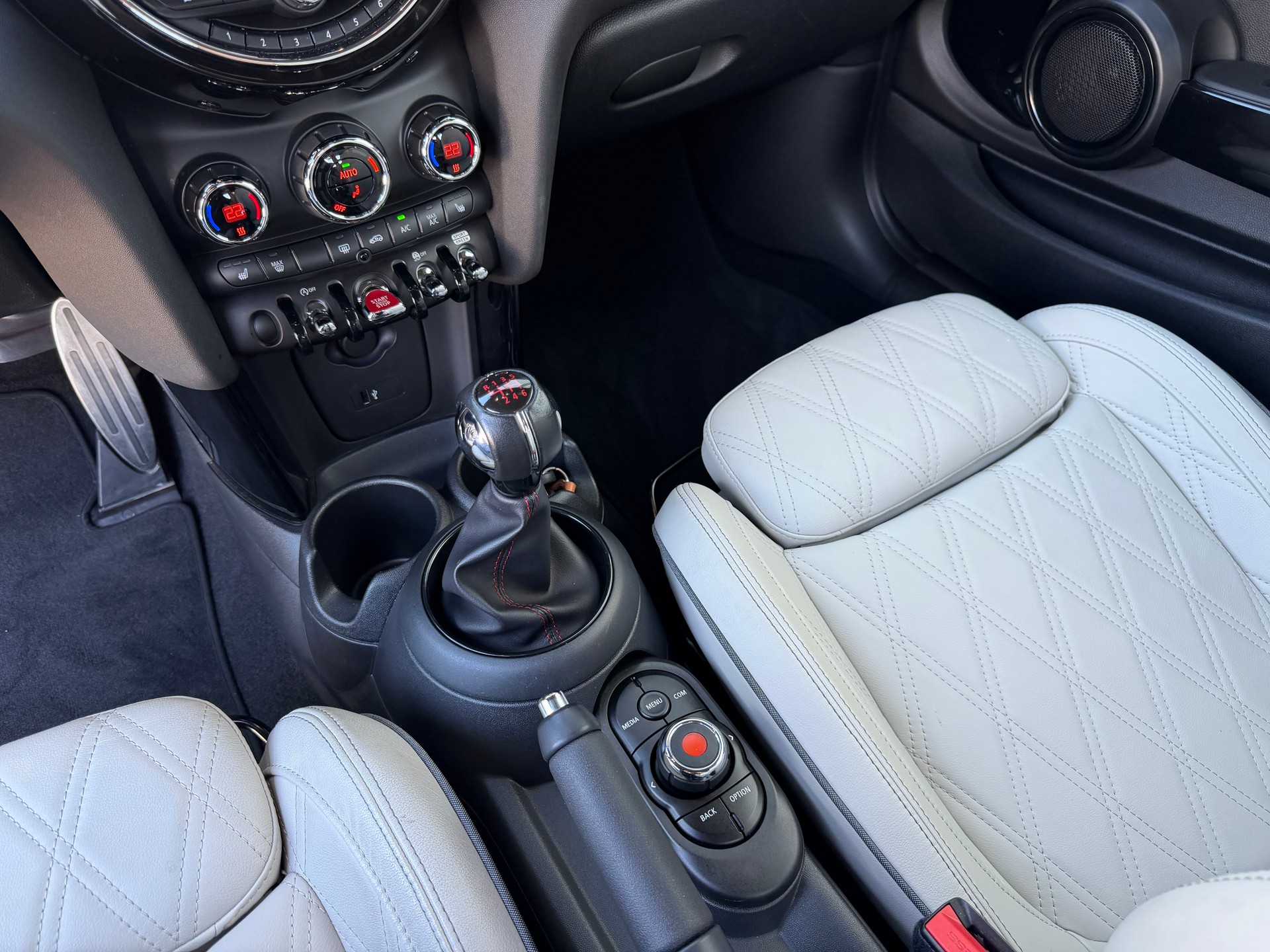 MINI Cooper S-image-17