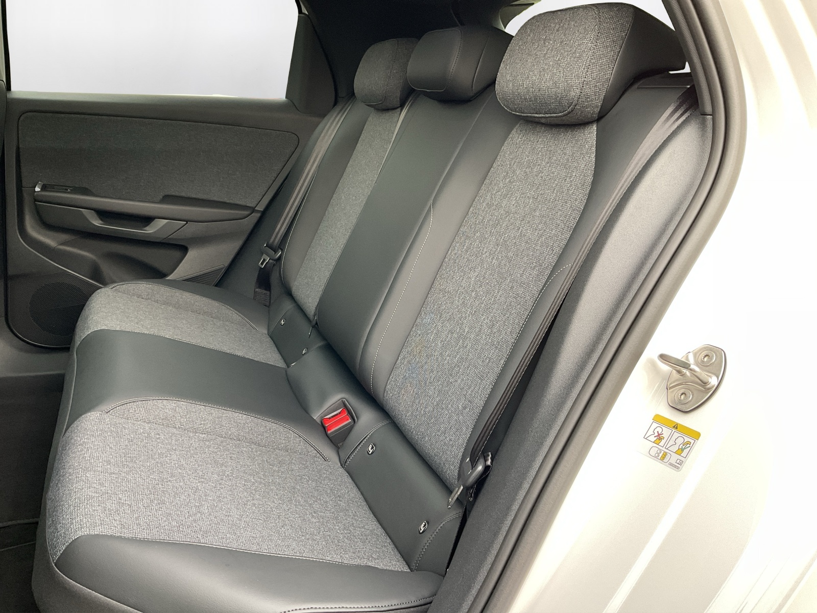 VW ID.Polo 52 kWh Style Edition One Plus-image-10