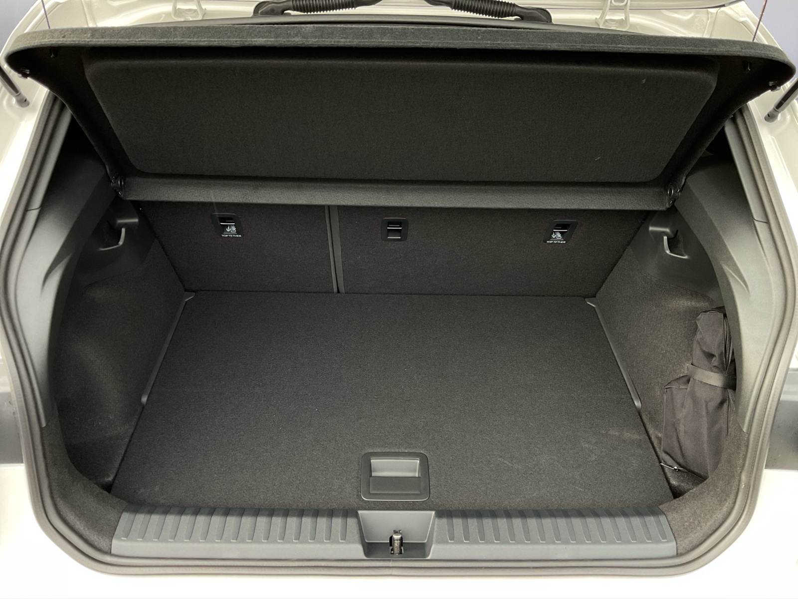VW ID.Polo 52 kWh Style Edition One Plus-image-11
