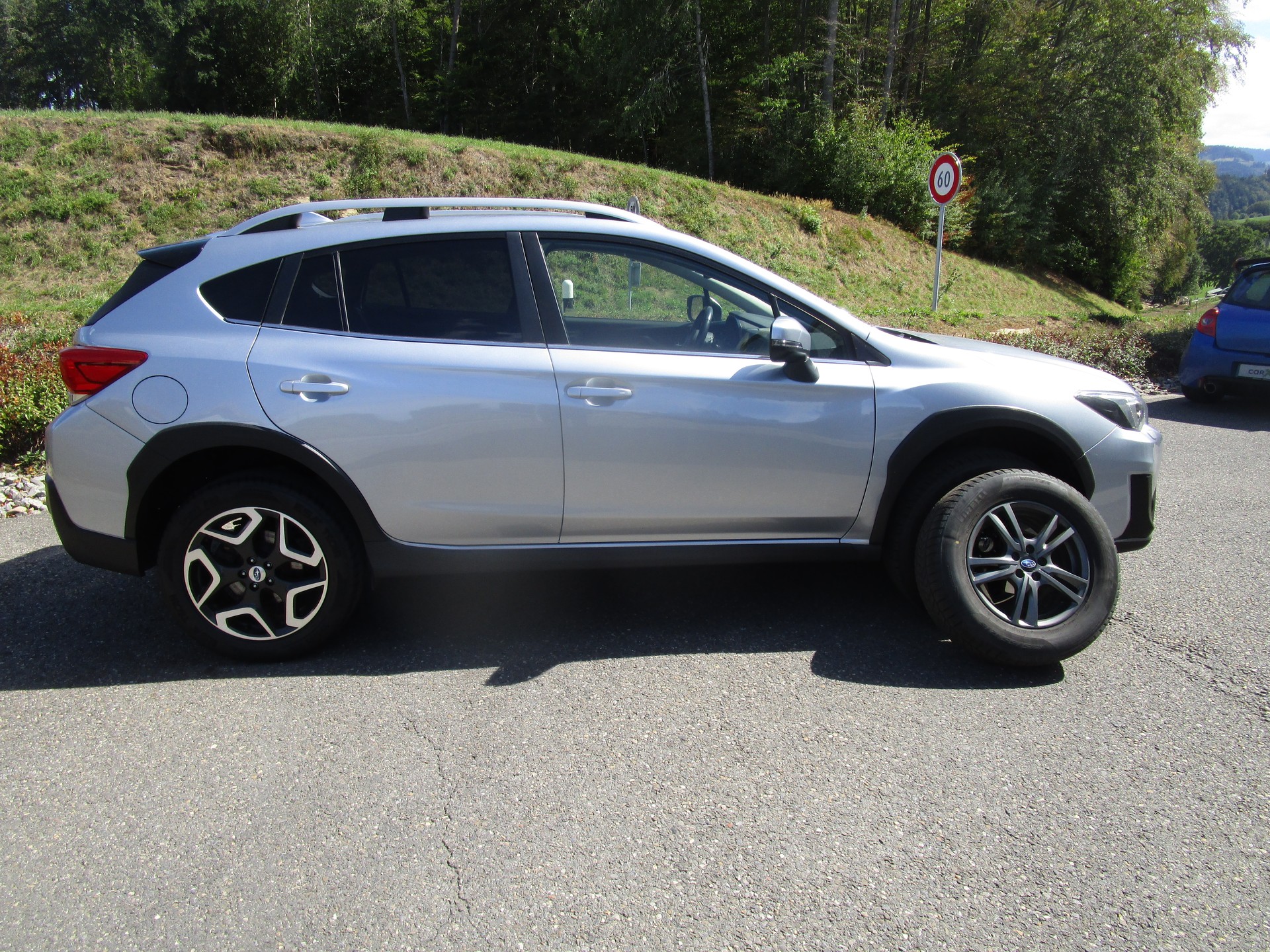 SUBARU XV 2.0 Swiss Plus AWD Lineartronic-image-3