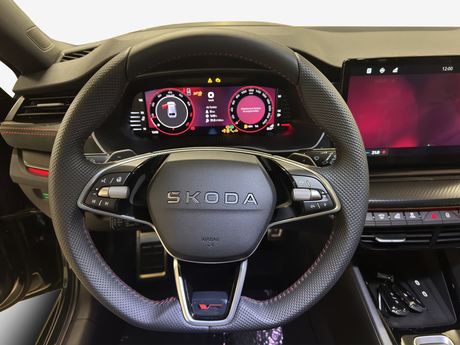 SKODA Octavia Combi 2.0 TSI DSG RS 30 Years Edition-image-11