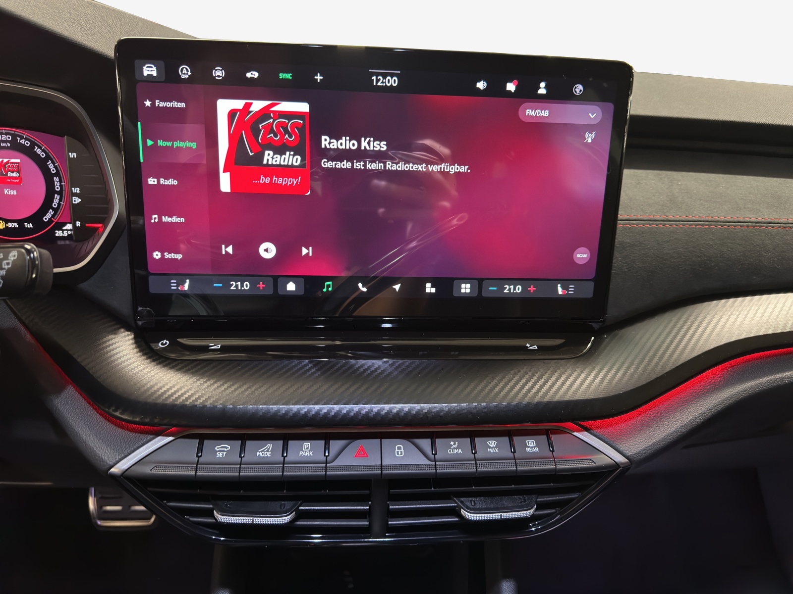 SKODA Octavia Combi 2.0 TSI DSG RS 30 Years Edition-image-10