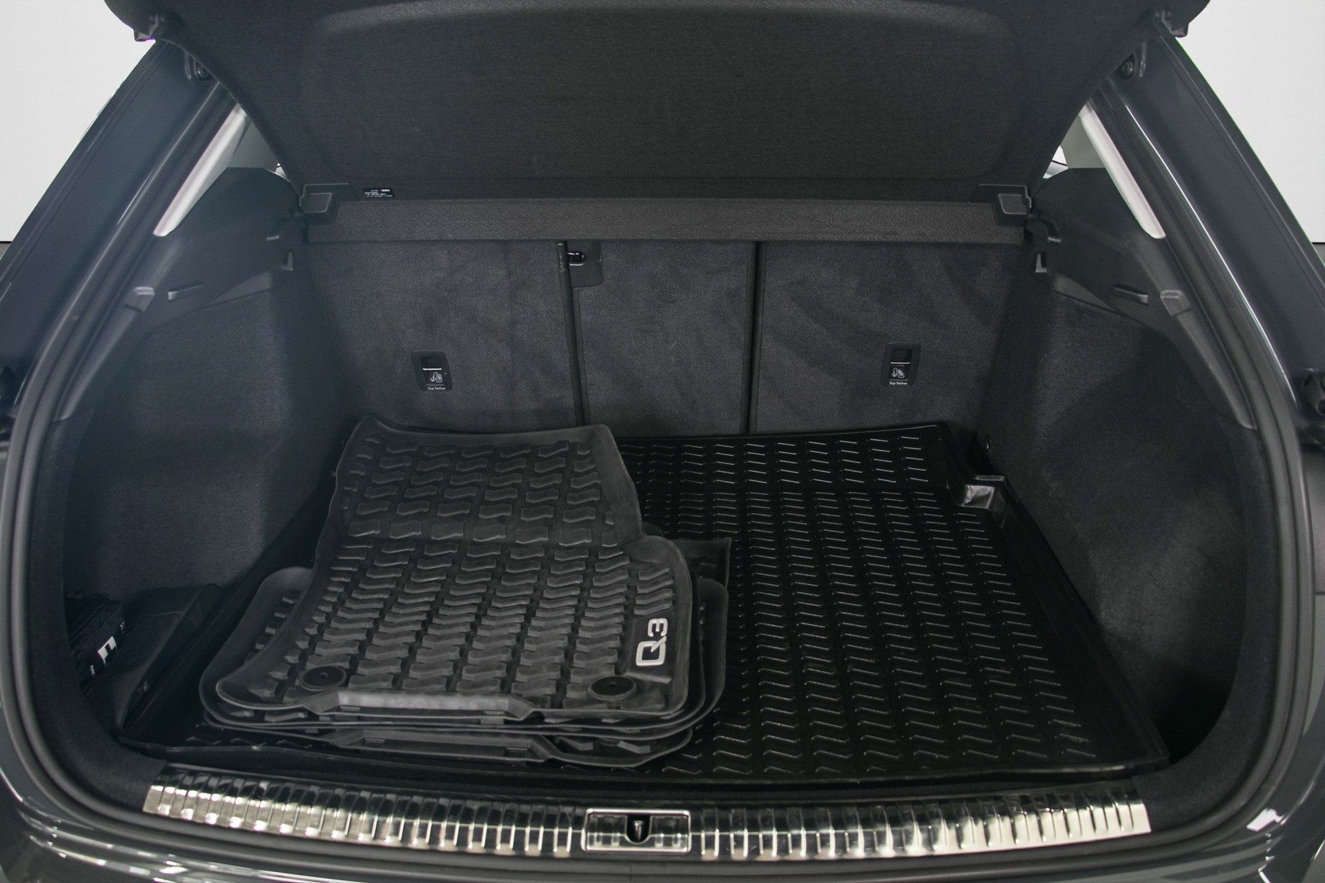 AUDI Q3 40 TFSI advanced quattro S-tronic-image-11