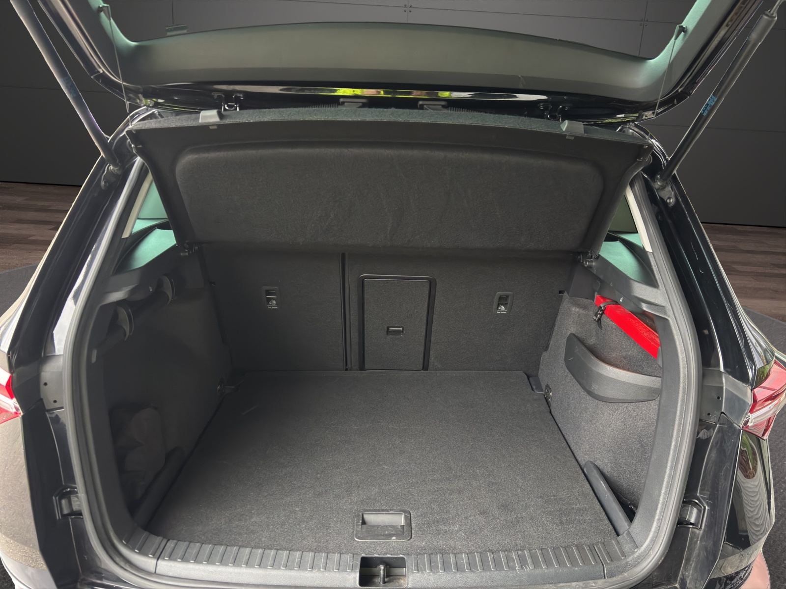SKODA Karoq 2.0 TDI CR Ambition 4x4 DSG-image-12