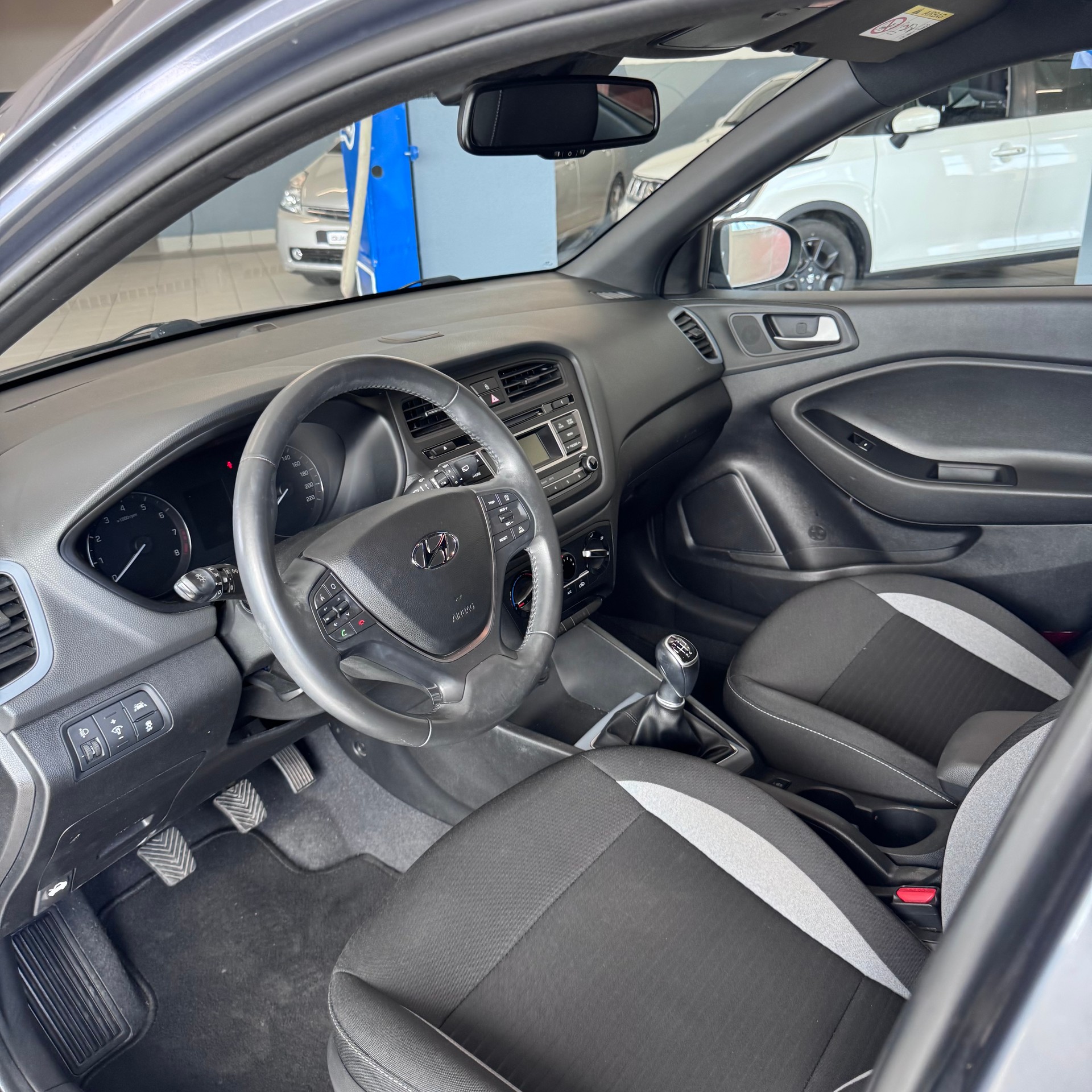 HYUNDAI i20 1.0 T-GDi Amplia-image-8
