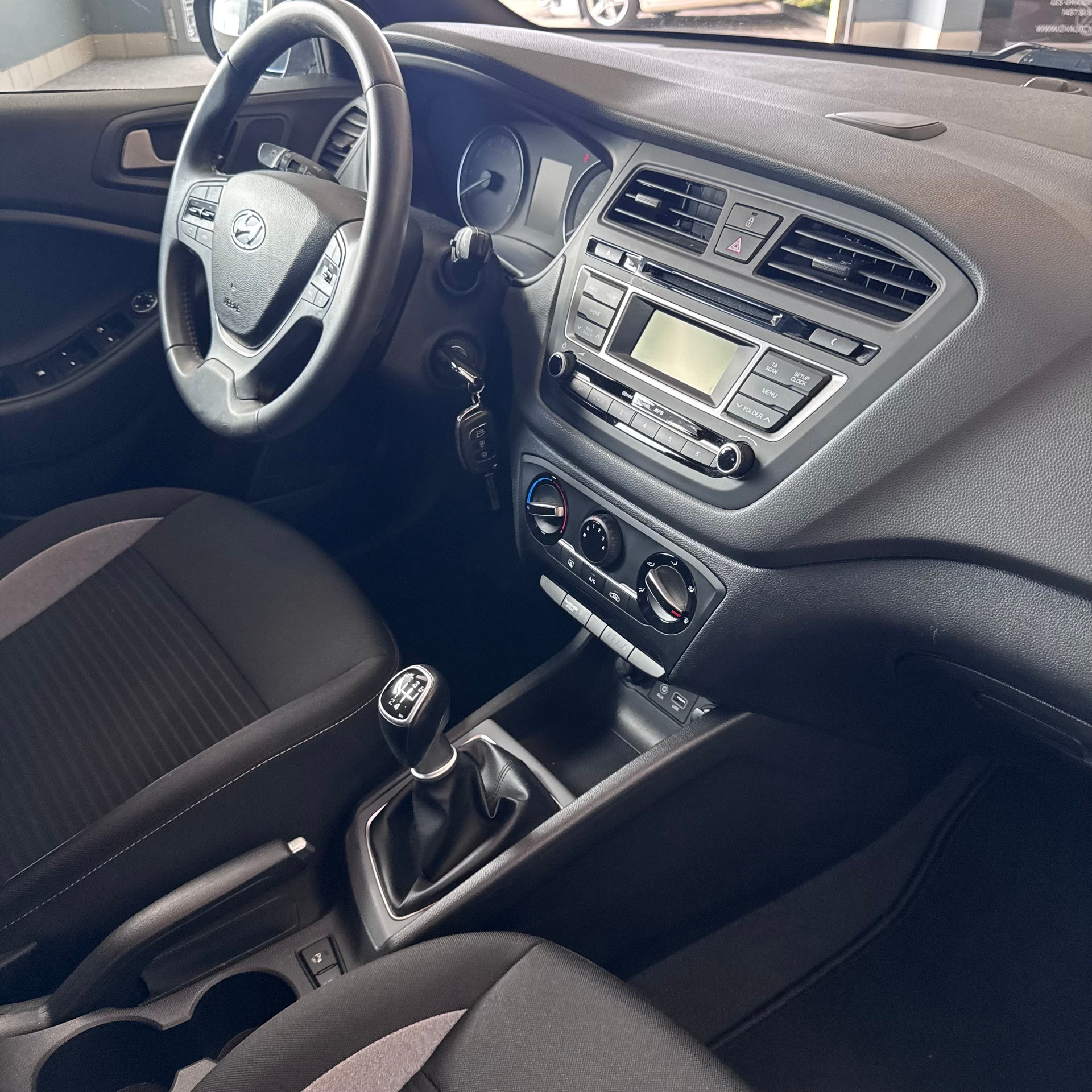 HYUNDAI i20 1.0 T-GDi Amplia-image-16