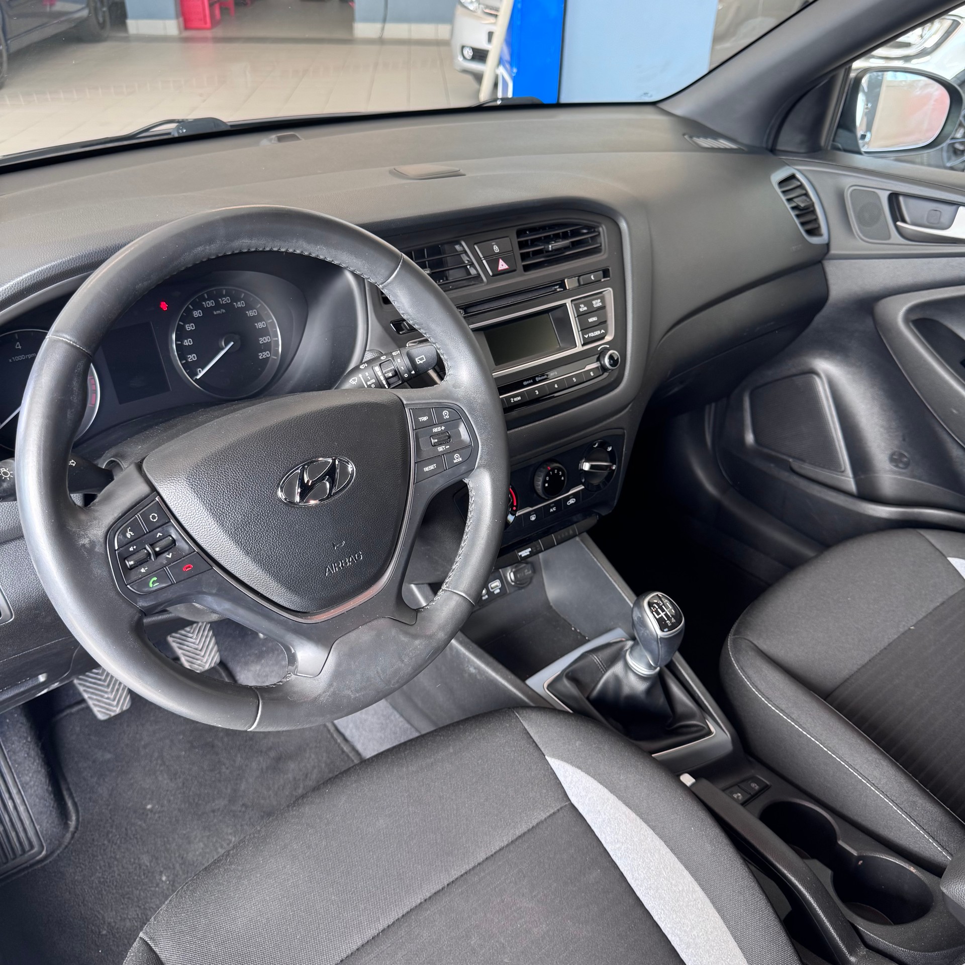 HYUNDAI i20 1.0 T-GDi Amplia-image-11