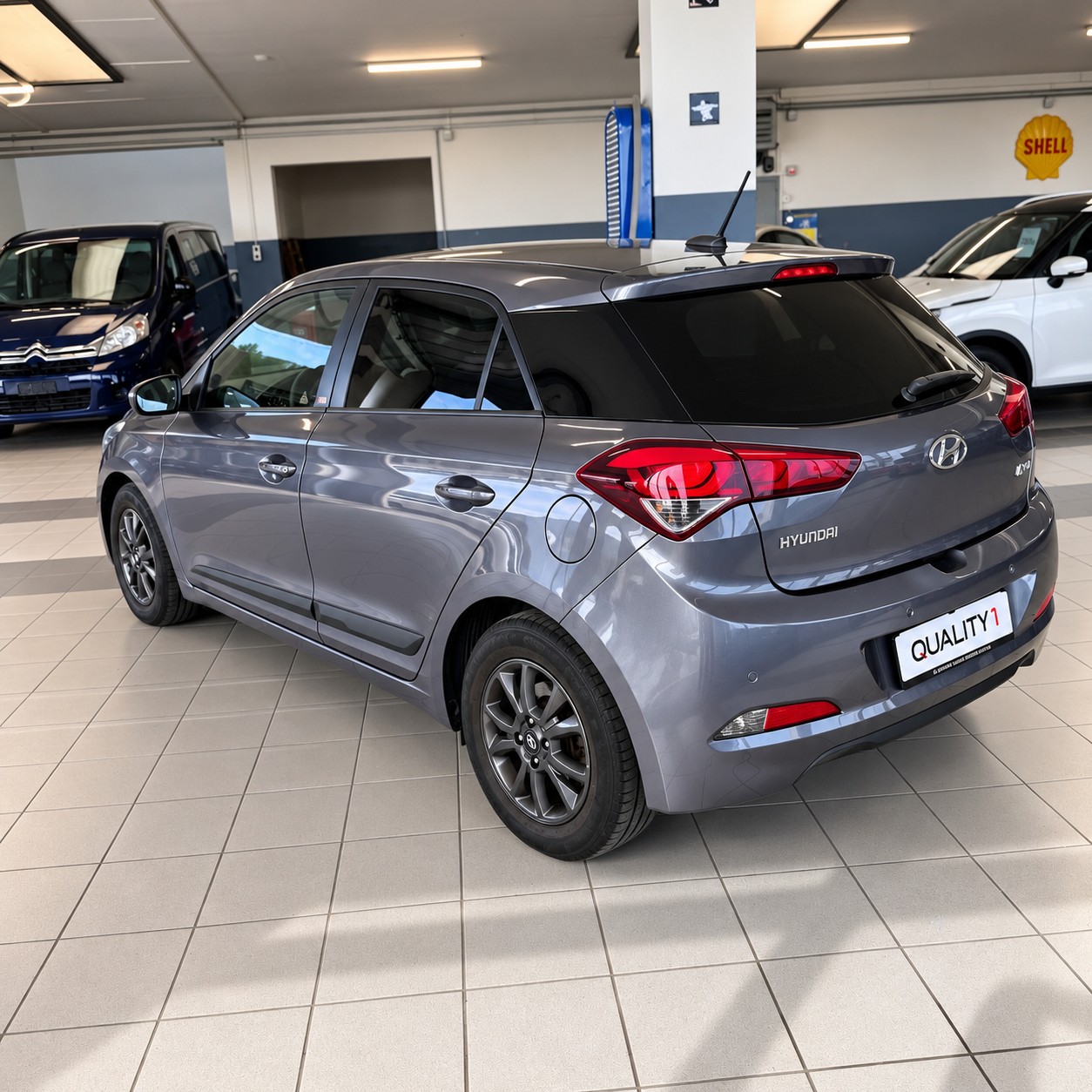 HYUNDAI i20 1.0 T-GDi Amplia-image-3