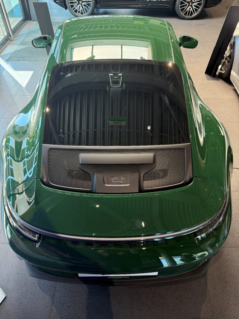 PORSCHE 911 GT3 Touring PDK-image-11