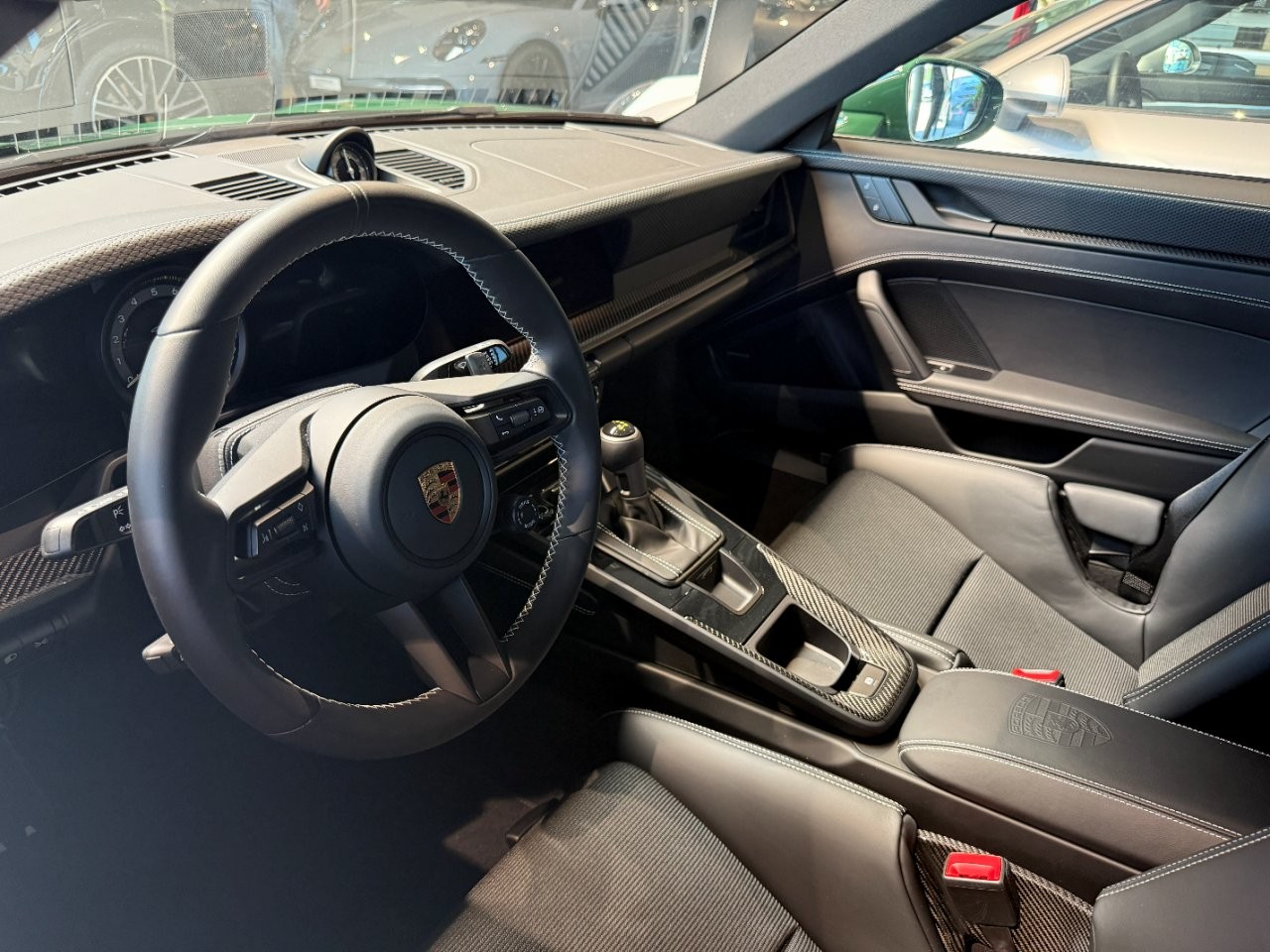 PORSCHE 911 GT3 Touring PDK-image-7