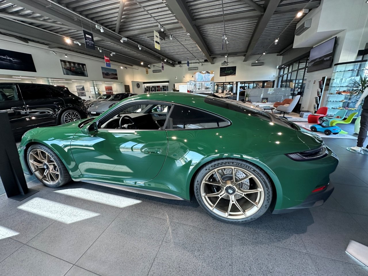 PORSCHE 911 GT3 Touring PDK-showroom-element-3