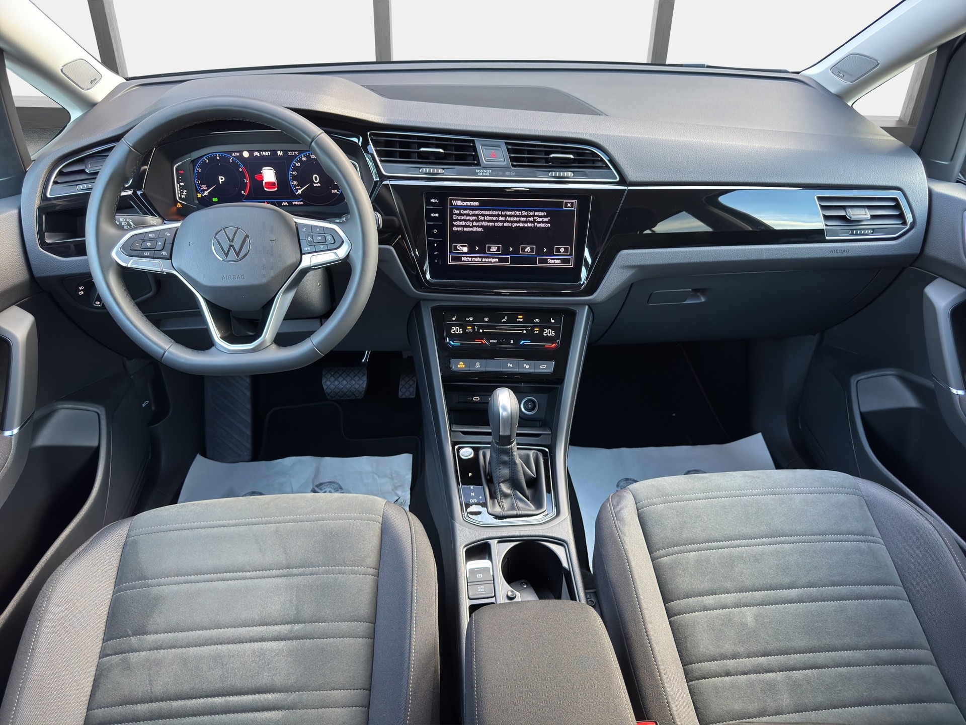 VW Touran 1.5 TSI EVO Highline DSG-image-9