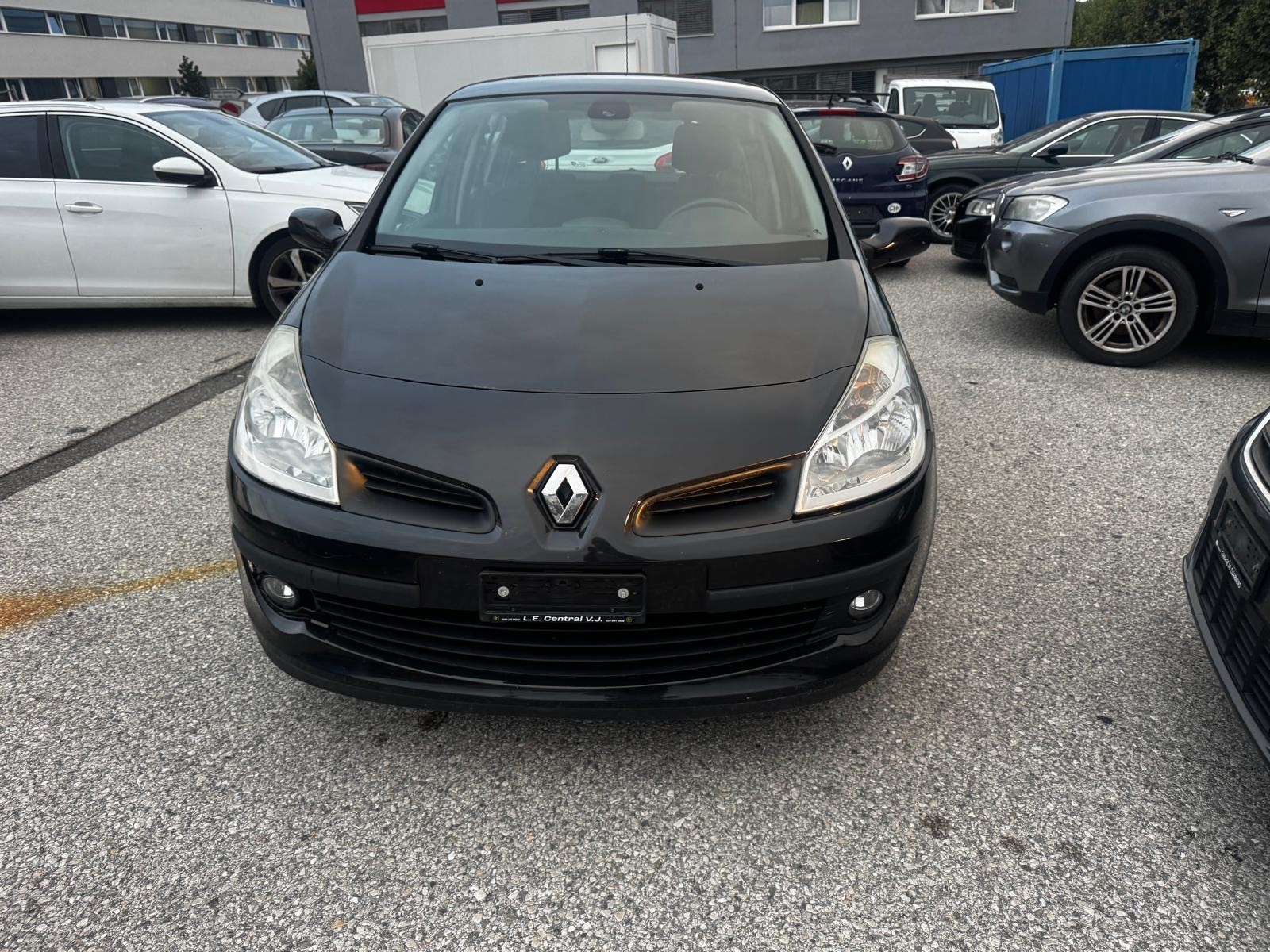 RENAULT Clio 1.2 16V Turbo Dynamique-image-0
