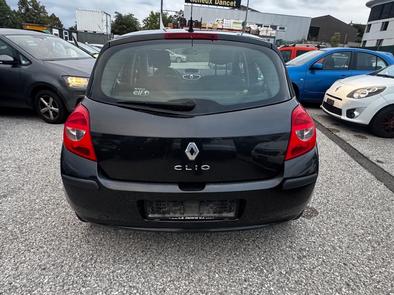 RENAULT Clio 1.2 16V Turbo Dynamique-image-3