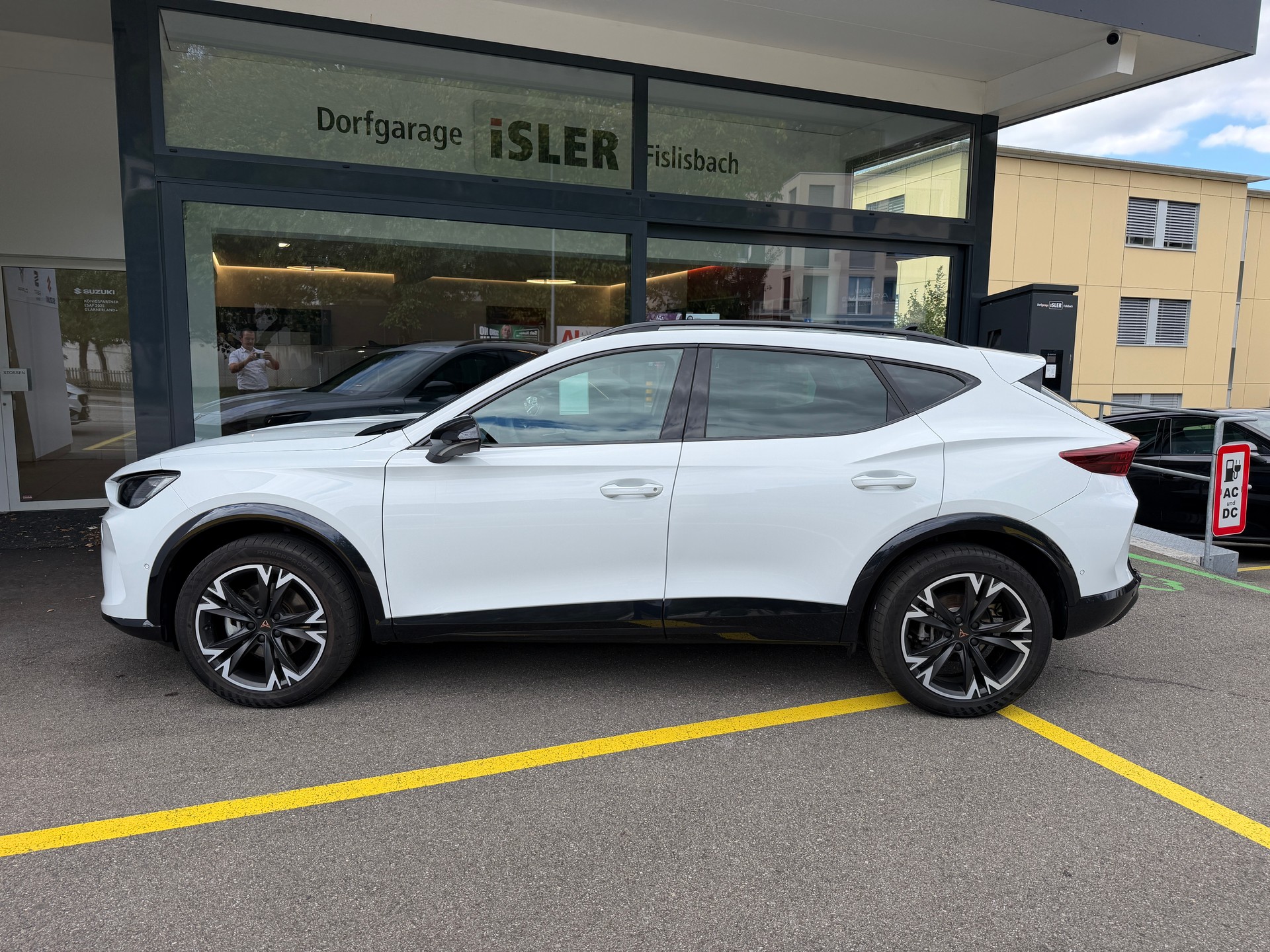 CUPRA Formentor 1.5 TSI DSG-image-4