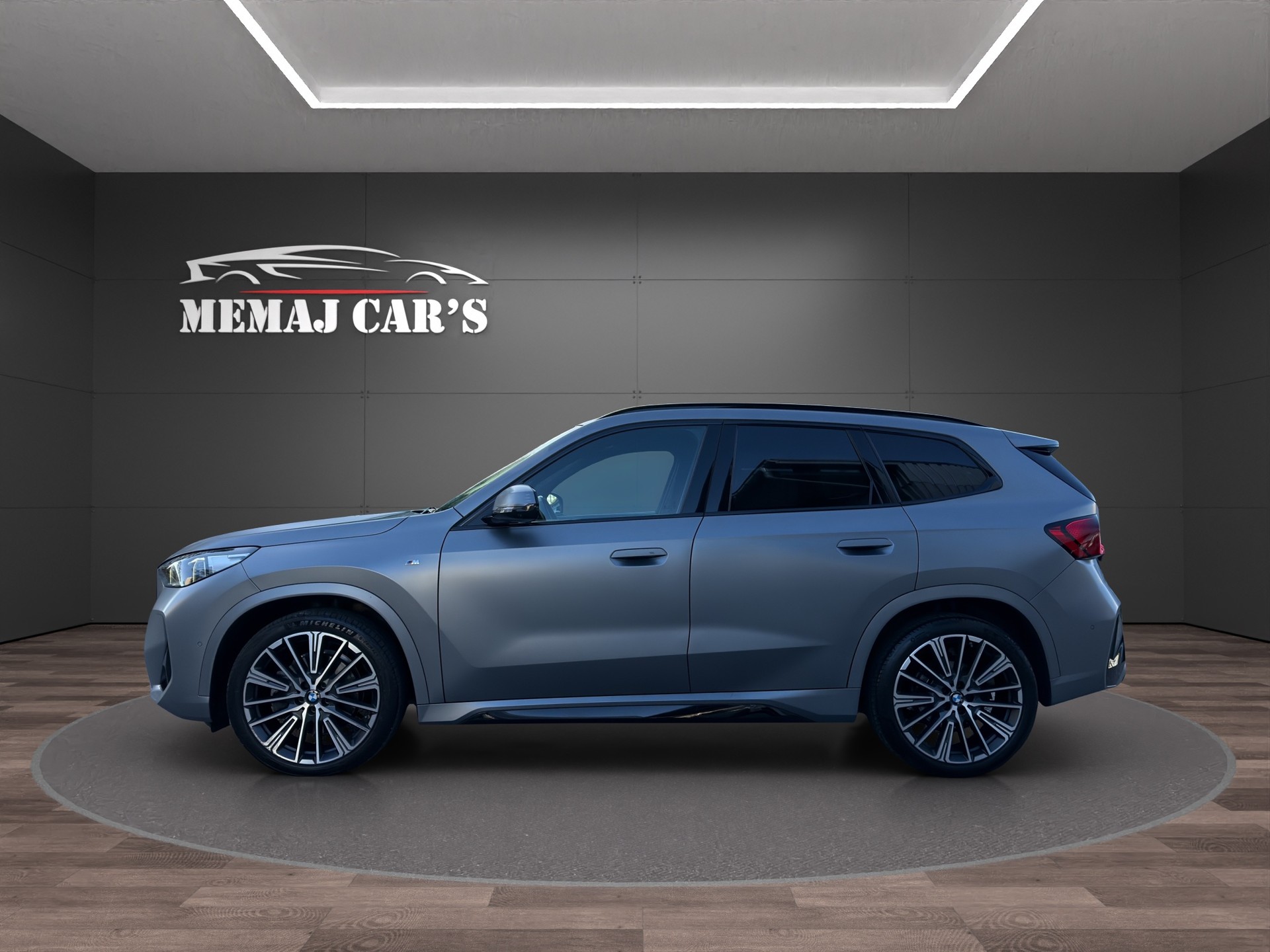 BMW X1 xDrive 23d 48V M Sport Pro Panorama Dach-image-4