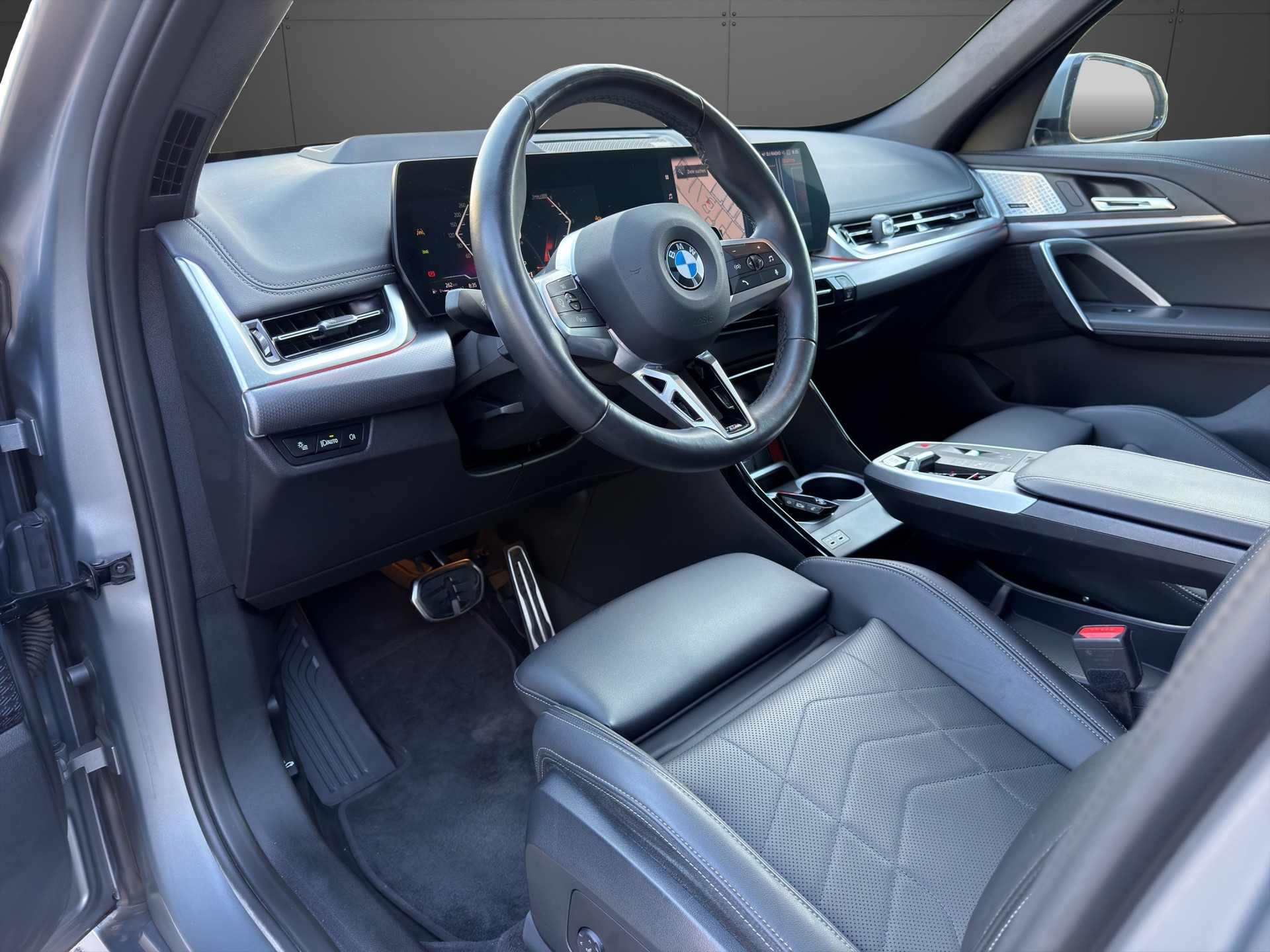 BMW X1 xDrive 23d 48V M Sport Pro Panorama Dach-image-9