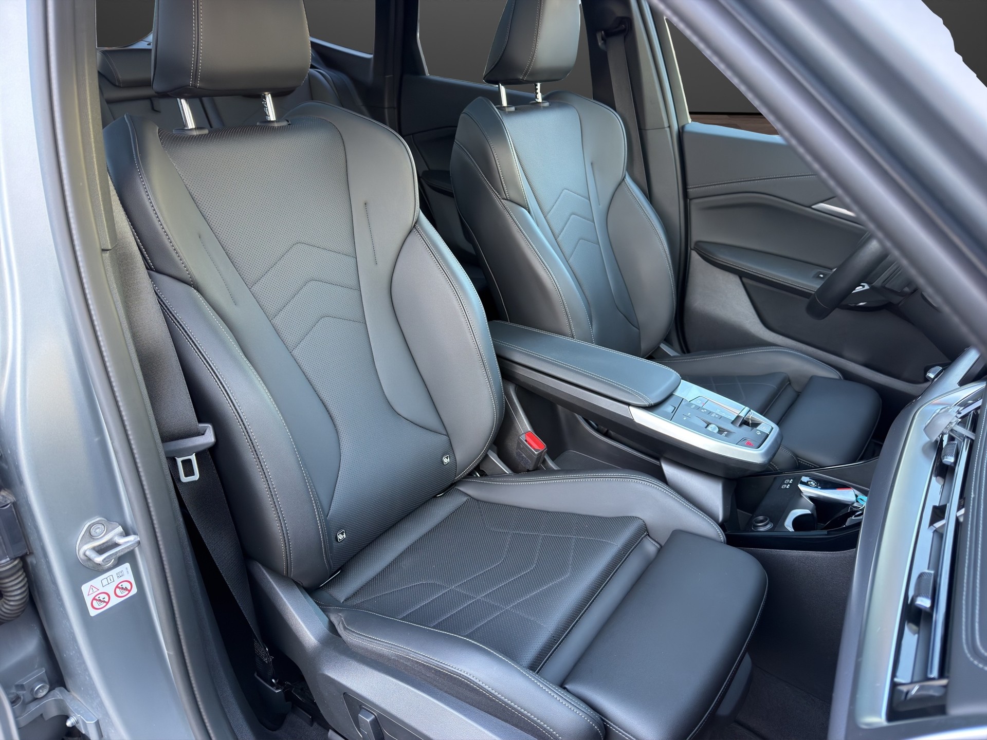 BMW X1 xDrive 23d 48V M Sport Pro Panorama Dach-image-13