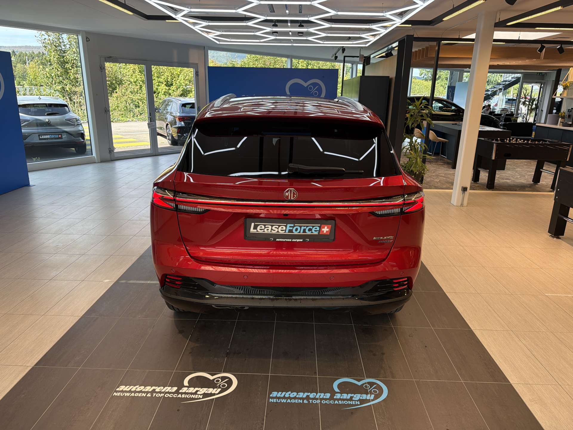 MG HS 1.5 T PHEV Comfort 272PS Automat-image-12