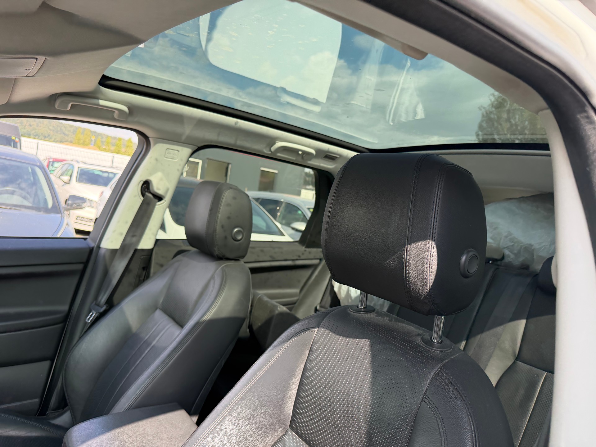 LAND ROVER Dicovery Sport Si4-image-7