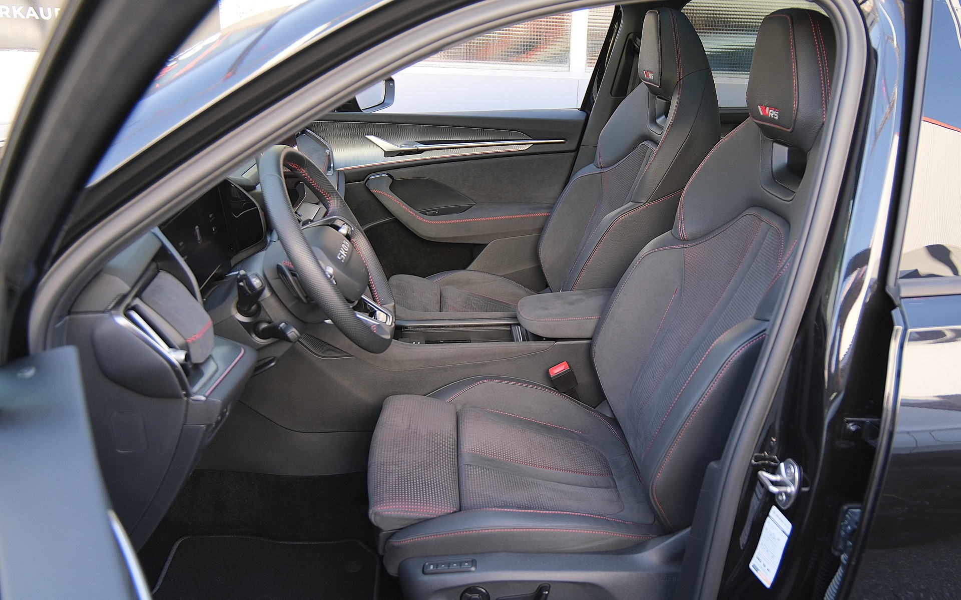 SKODA Kodiaq 2.0 TSI RS 4x4 " 7 Sitzplätze "-image-4