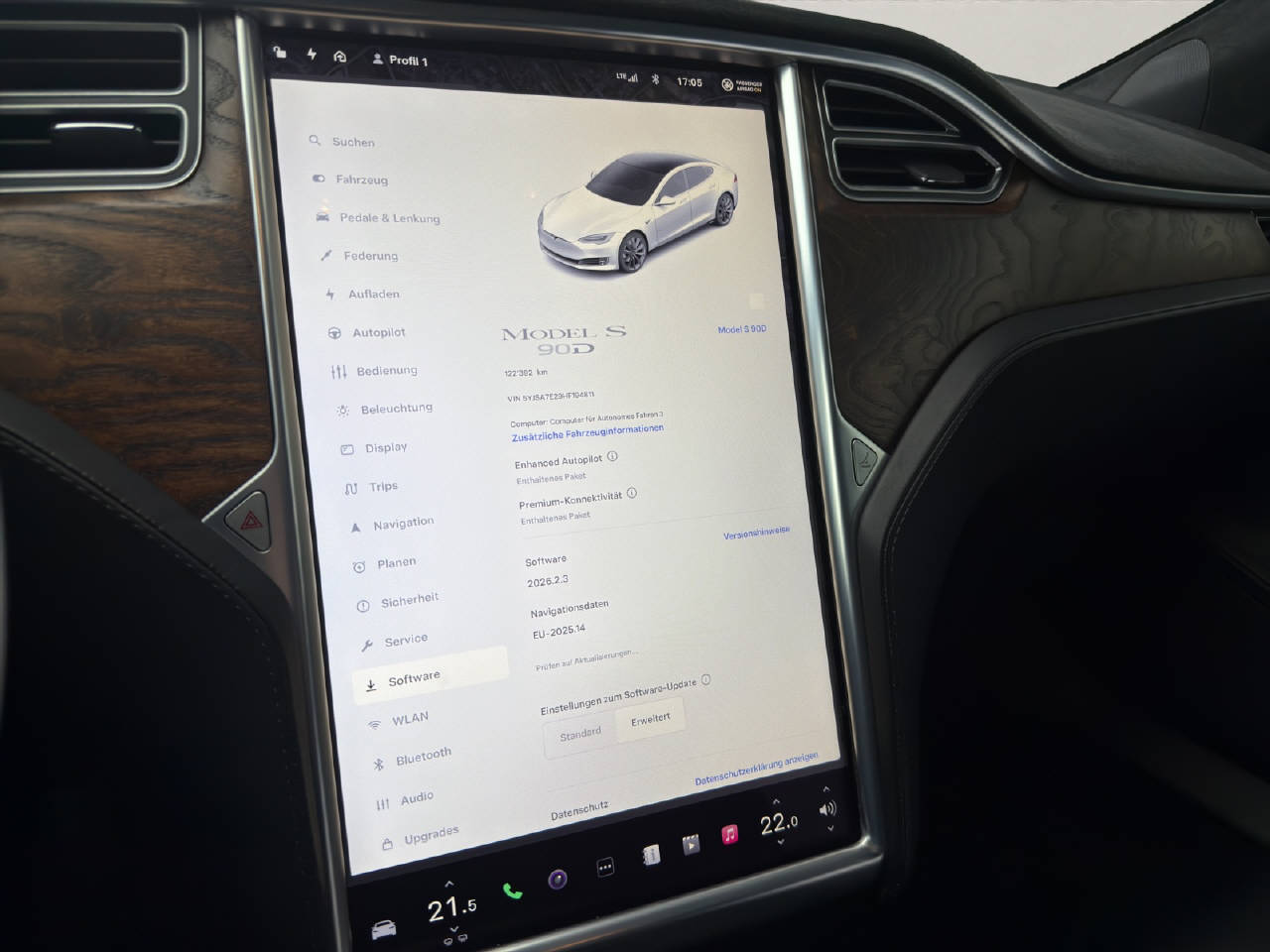 TESLA Model S 90 D-image-15