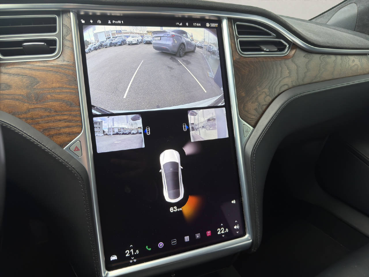 TESLA Model S 90 D-image-6