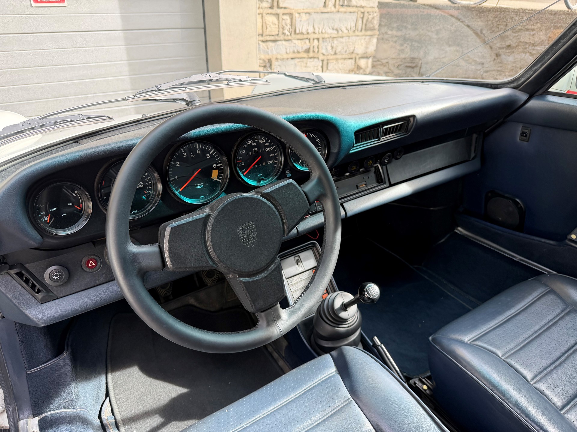 PORSCHE 3.0 SC Targa-image-7