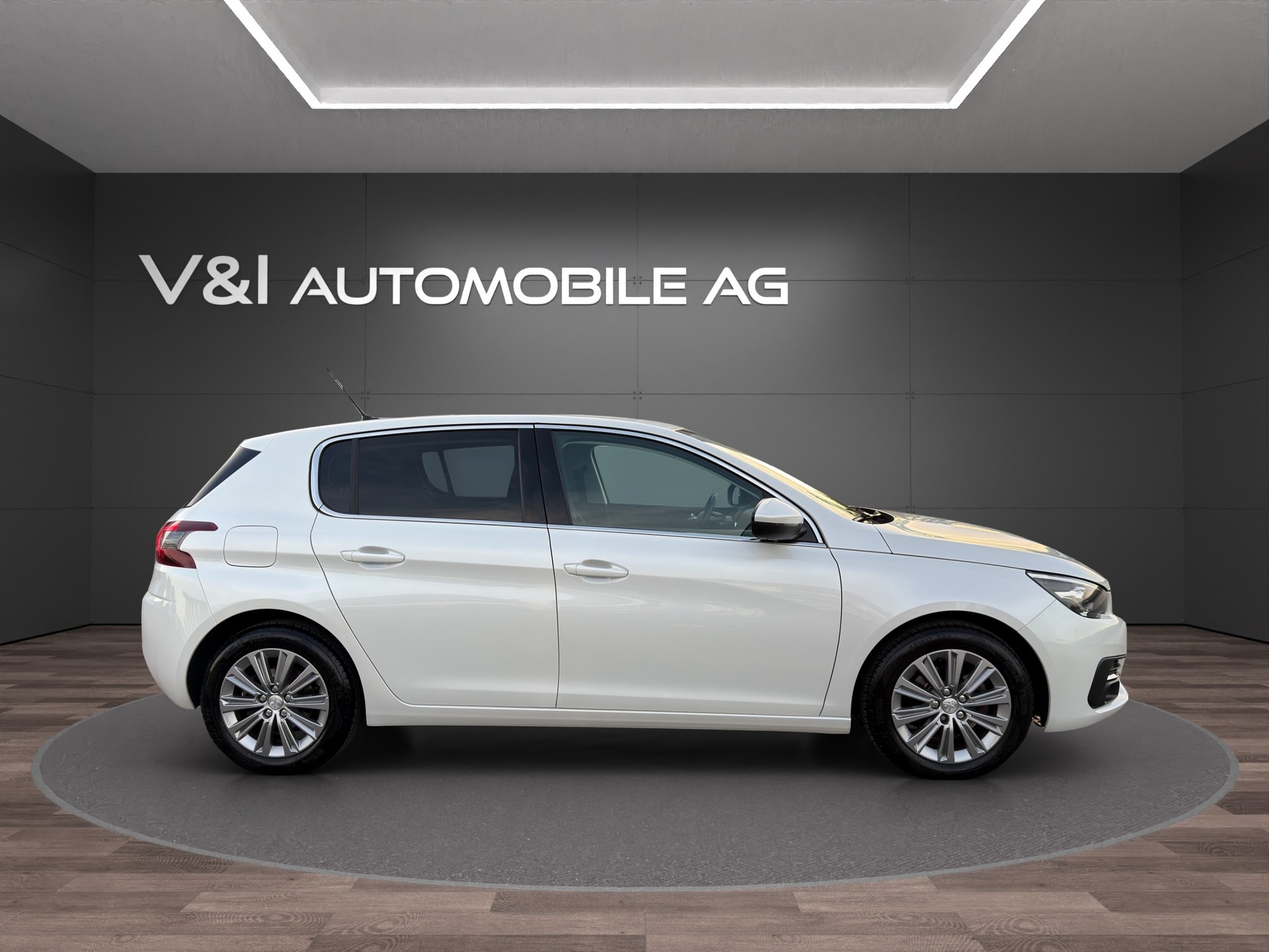 PEUGEOT 308 1.2 Pure Tech Allure EAT6-image-7