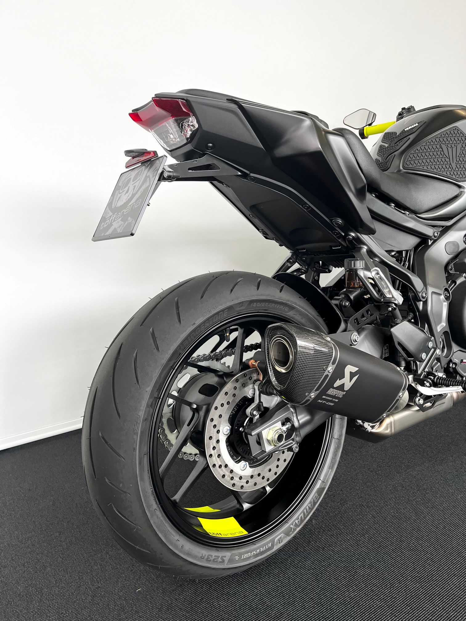 YAMAHA MT-09 Y-AMT-showroom-element-1
