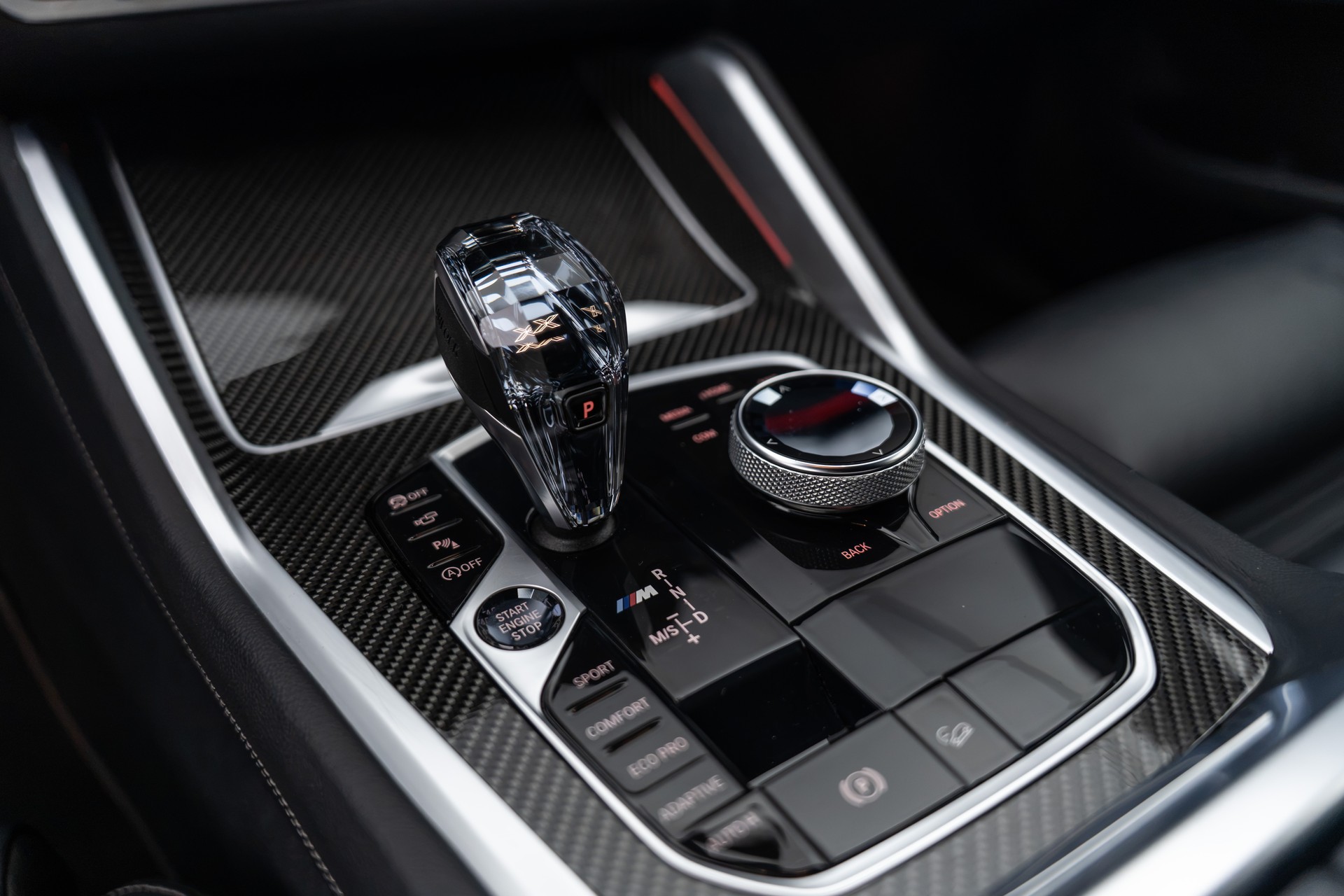 BMW X6 M50d-image-11