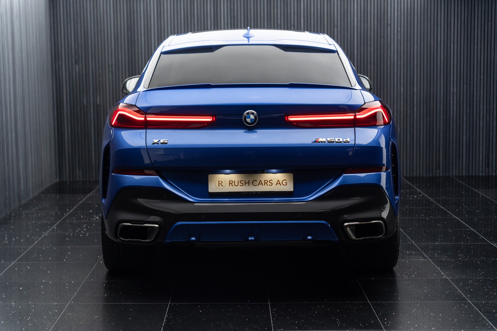 BMW X6 M50d-image-4