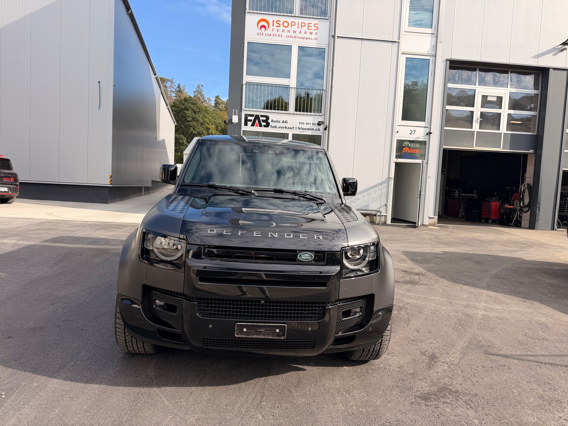 LAND ROVER Defender 110 525 V8 5.0 Carpathian Edition AT8
