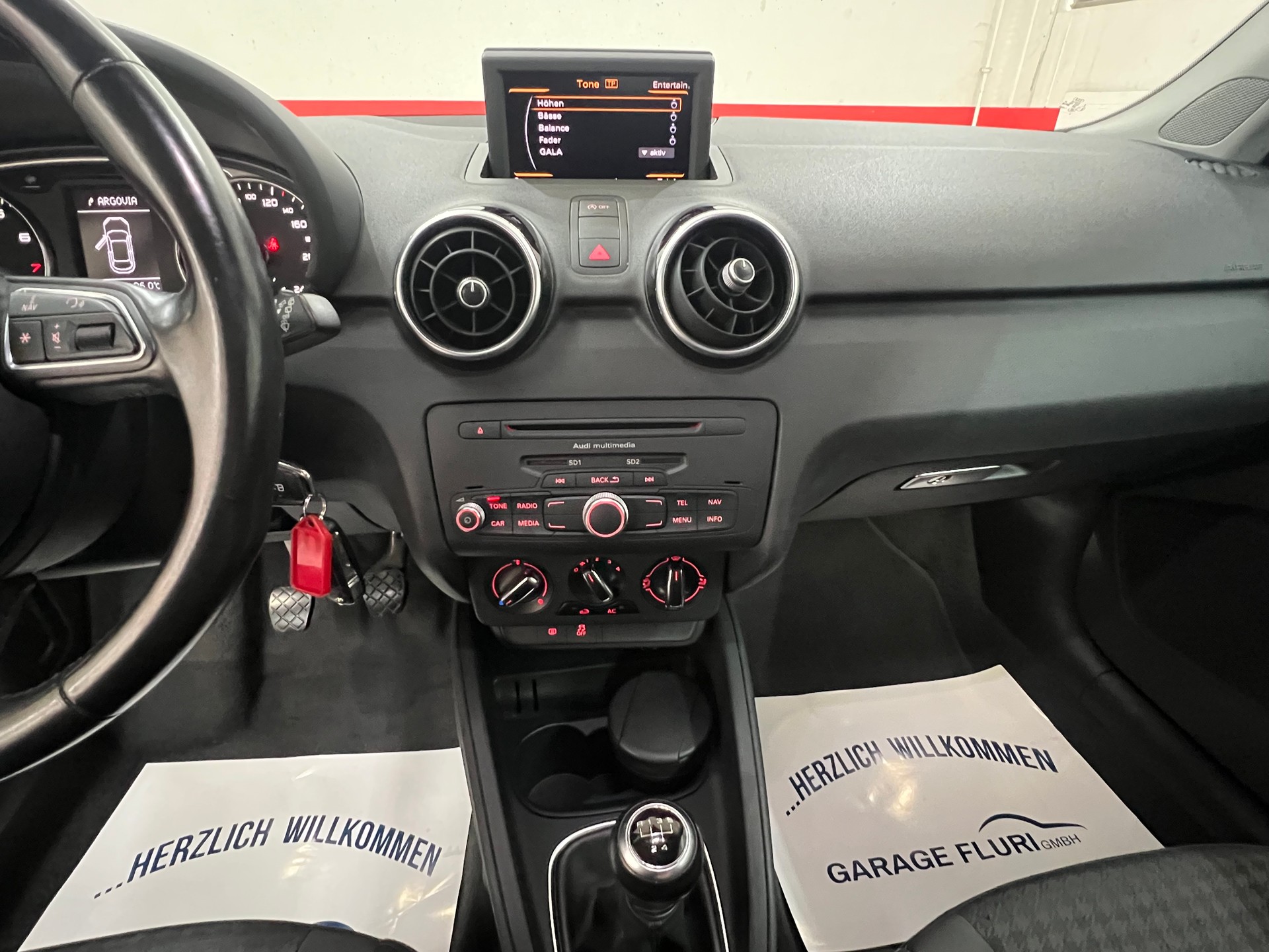 AUDI A1 1.2 TFSI Ambition-image-9