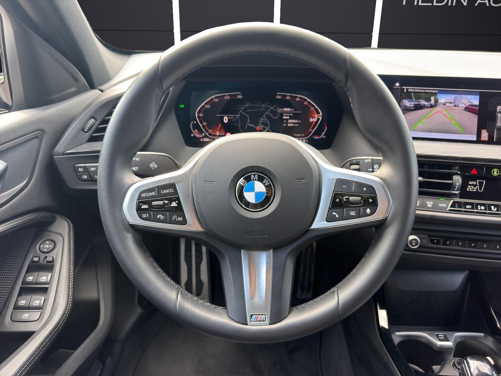 BMW 1er Reihe F40 118i-image-5