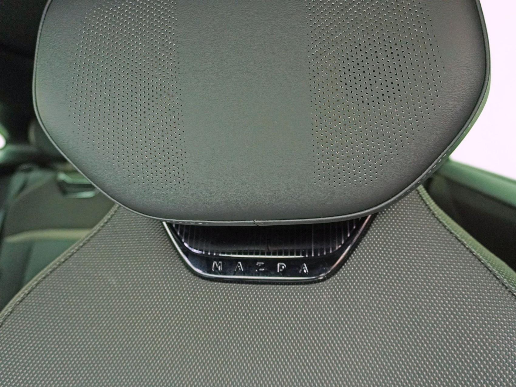 MAZDA CX-6e Takumi-image-28