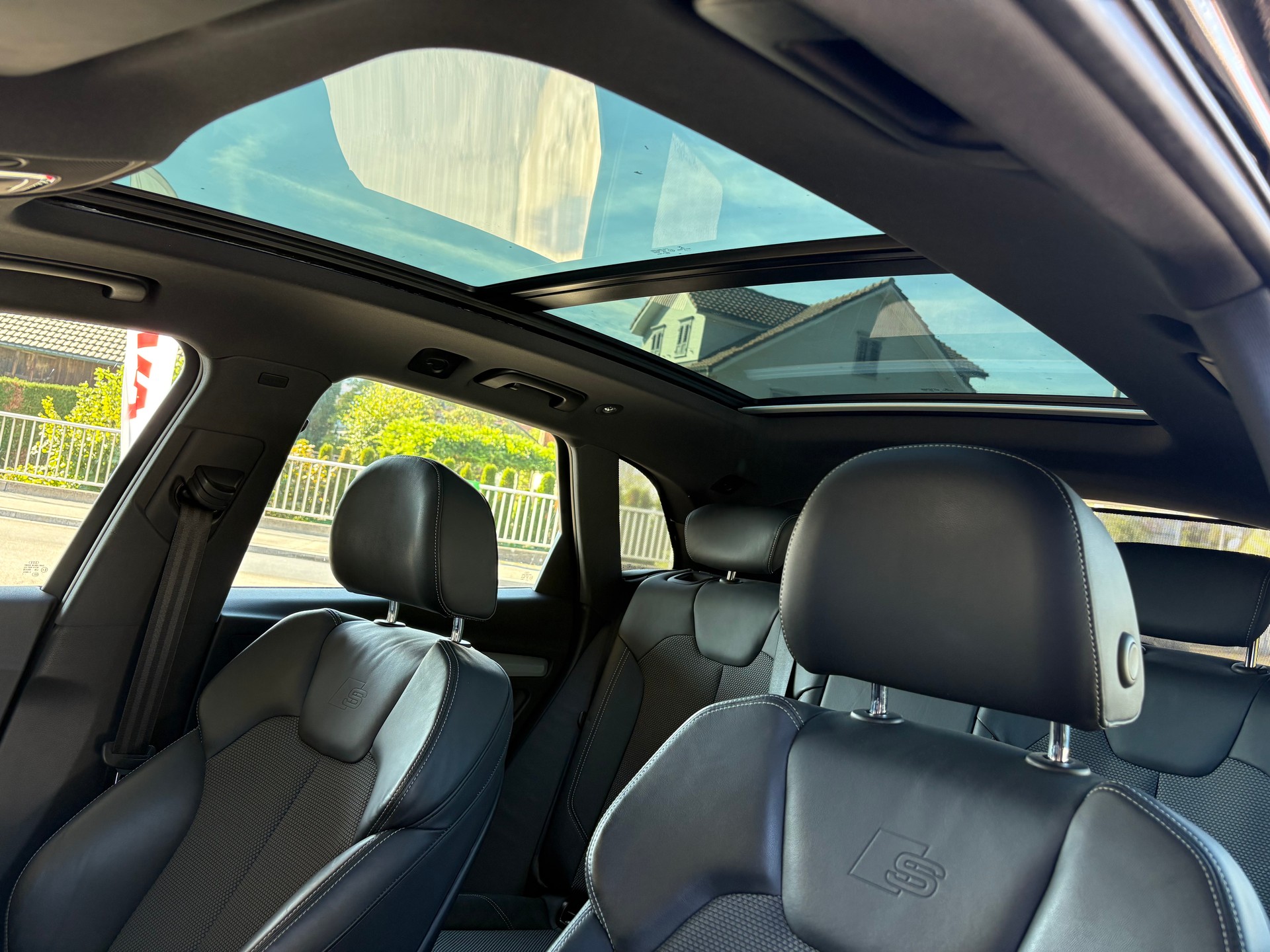 AUDI Q5 2.0 TDI sport quattro S-tronic-image-11