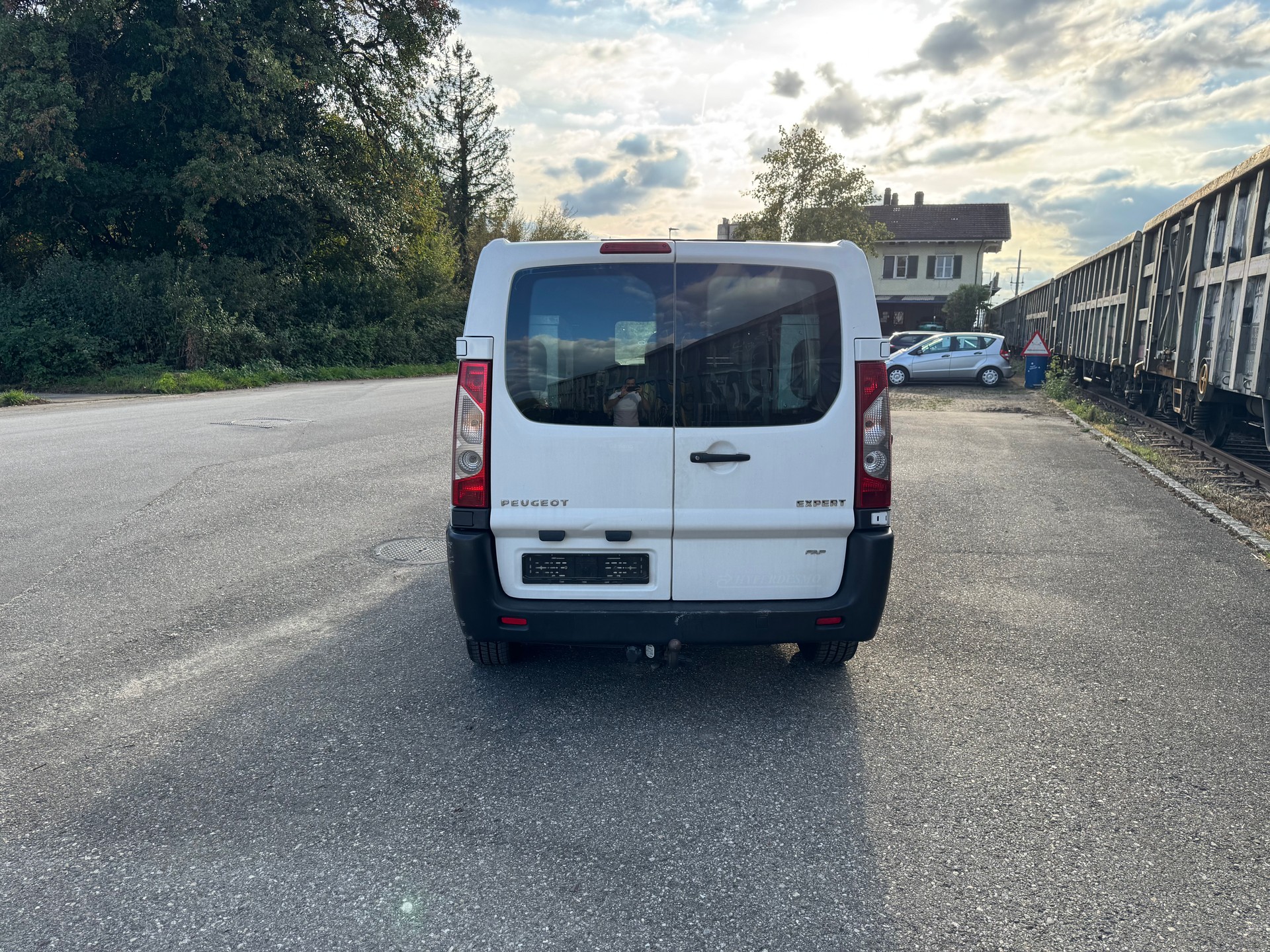 PEUGEOT Expert 2.0 HDi 229 L1H1-image-3