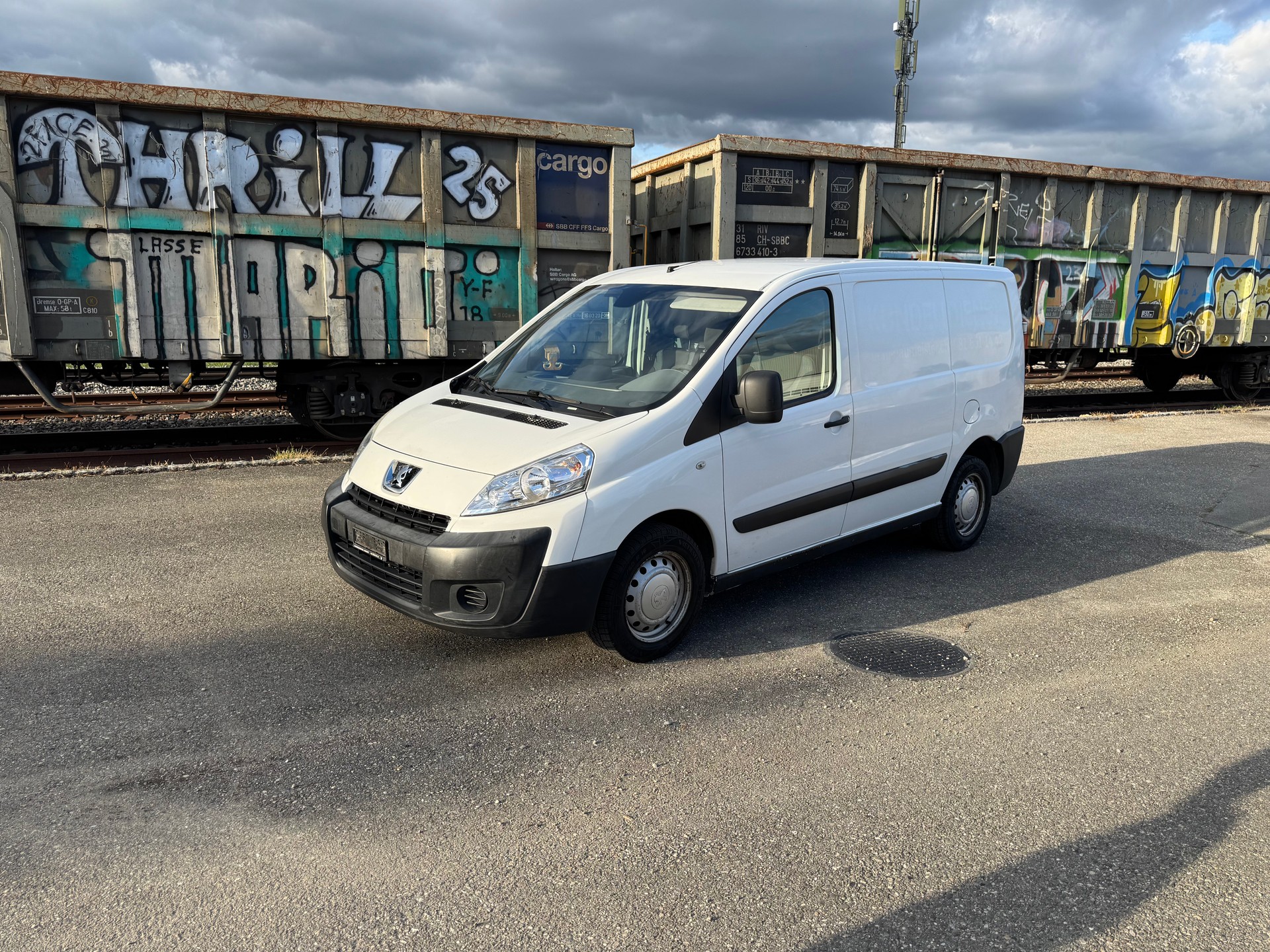 PEUGEOT Expert 2.0 HDi 229 L1H1-image-0