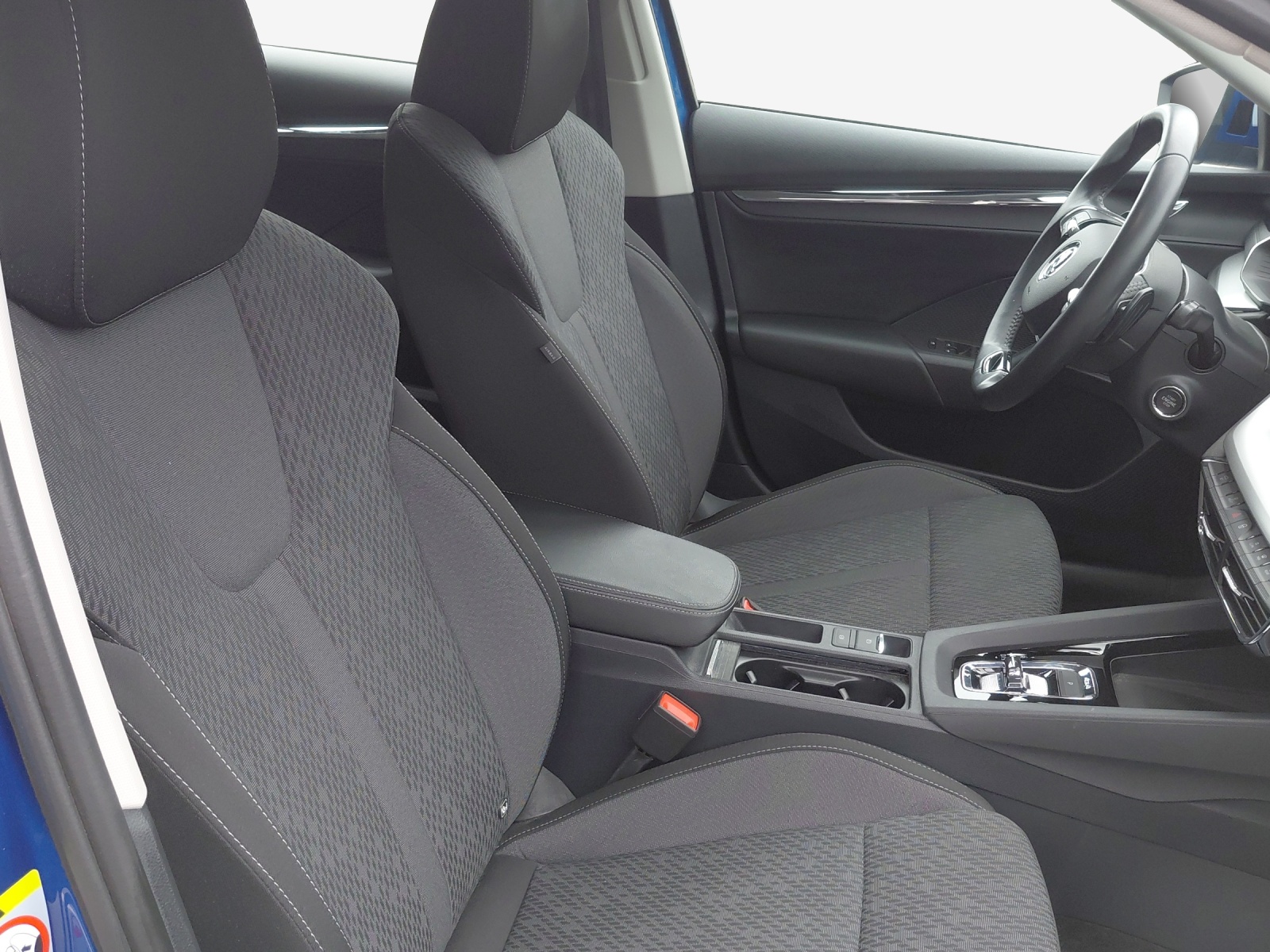 SKODA Octavia Combi 2.0 TDI DSG Style 4x4-image-15