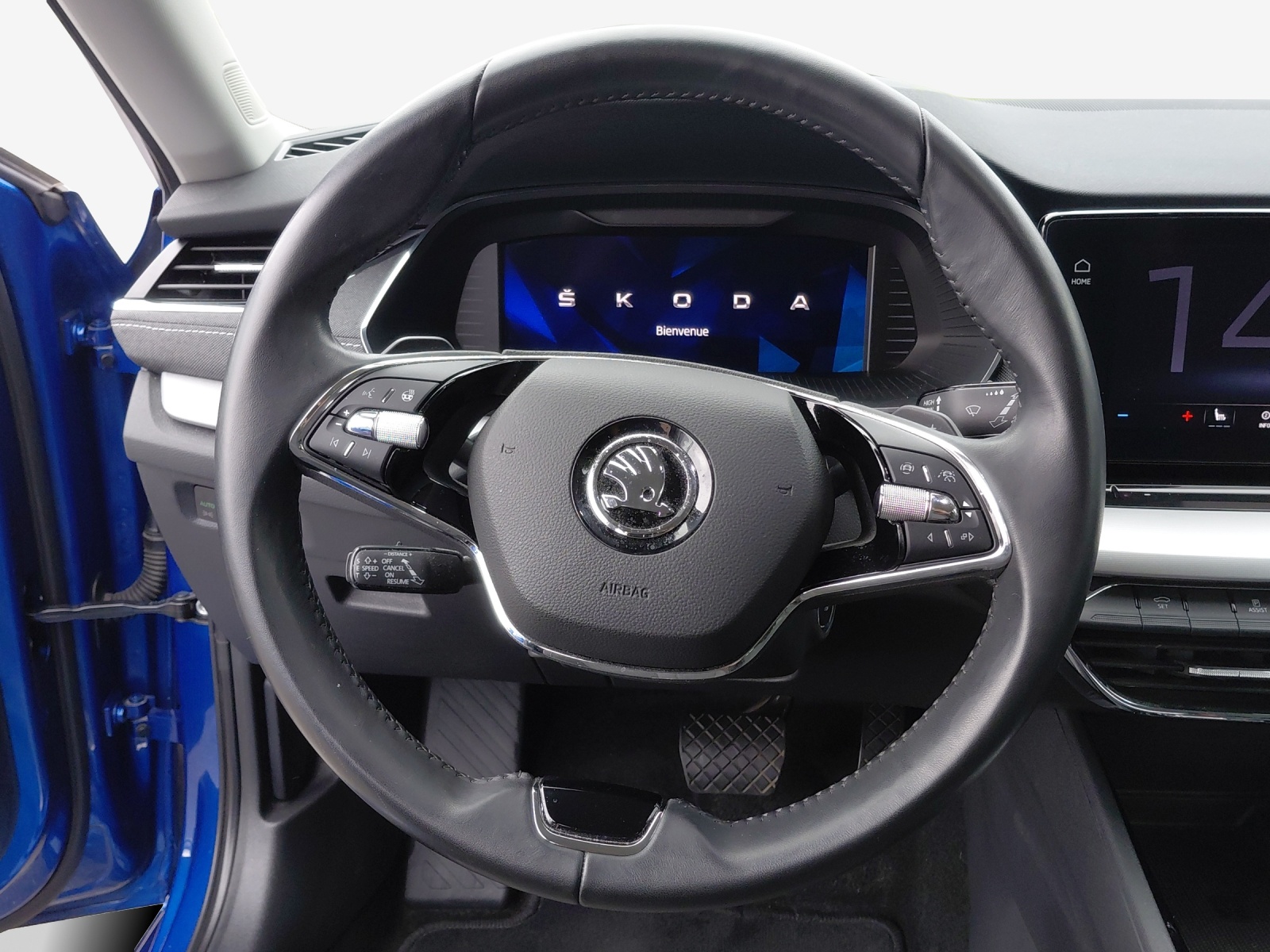SKODA Octavia Combi 2.0 TDI DSG Style 4x4-image-9