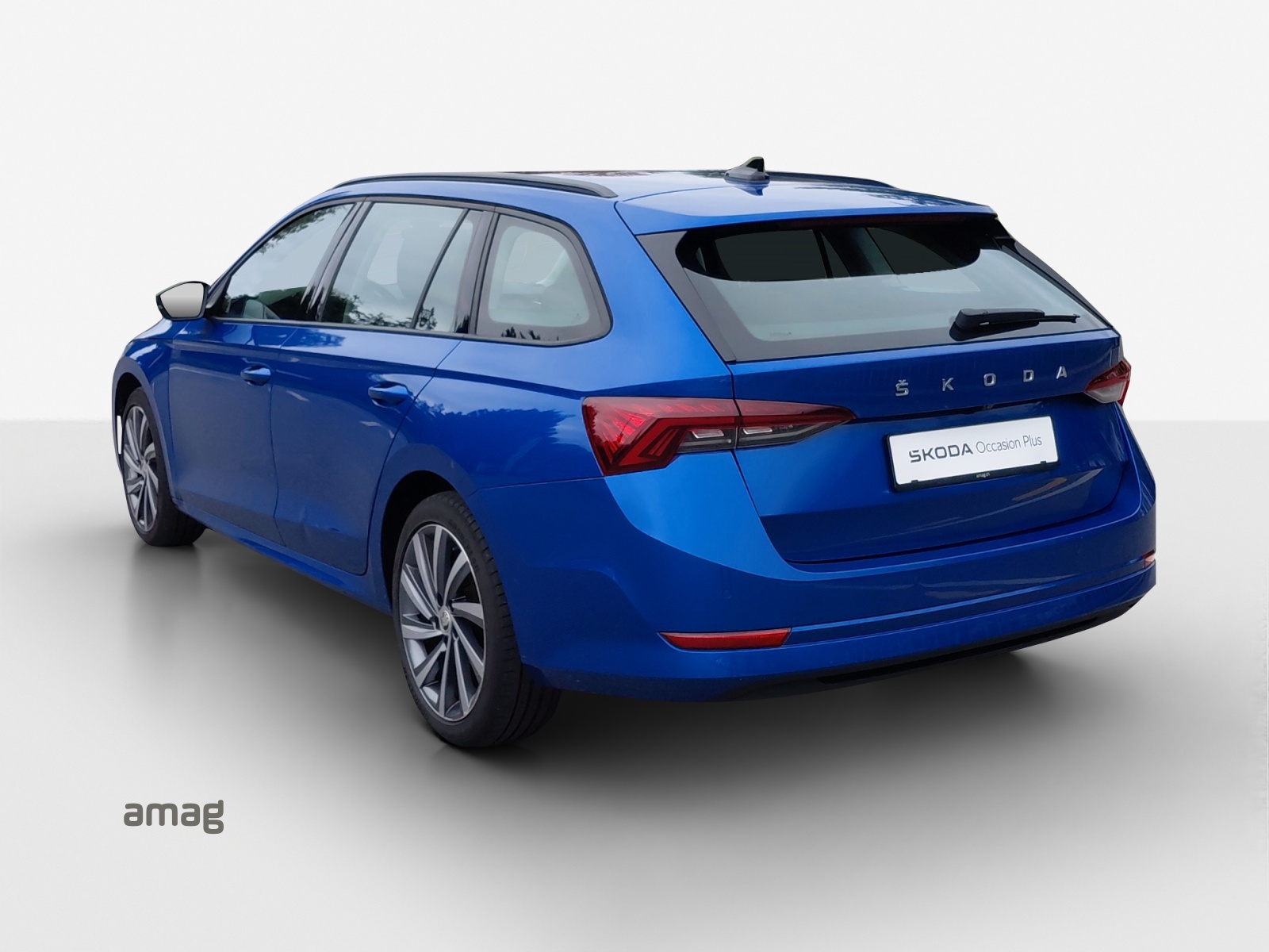SKODA Octavia Combi 2.0 TDI DSG Style 4x4-showroom-element-2