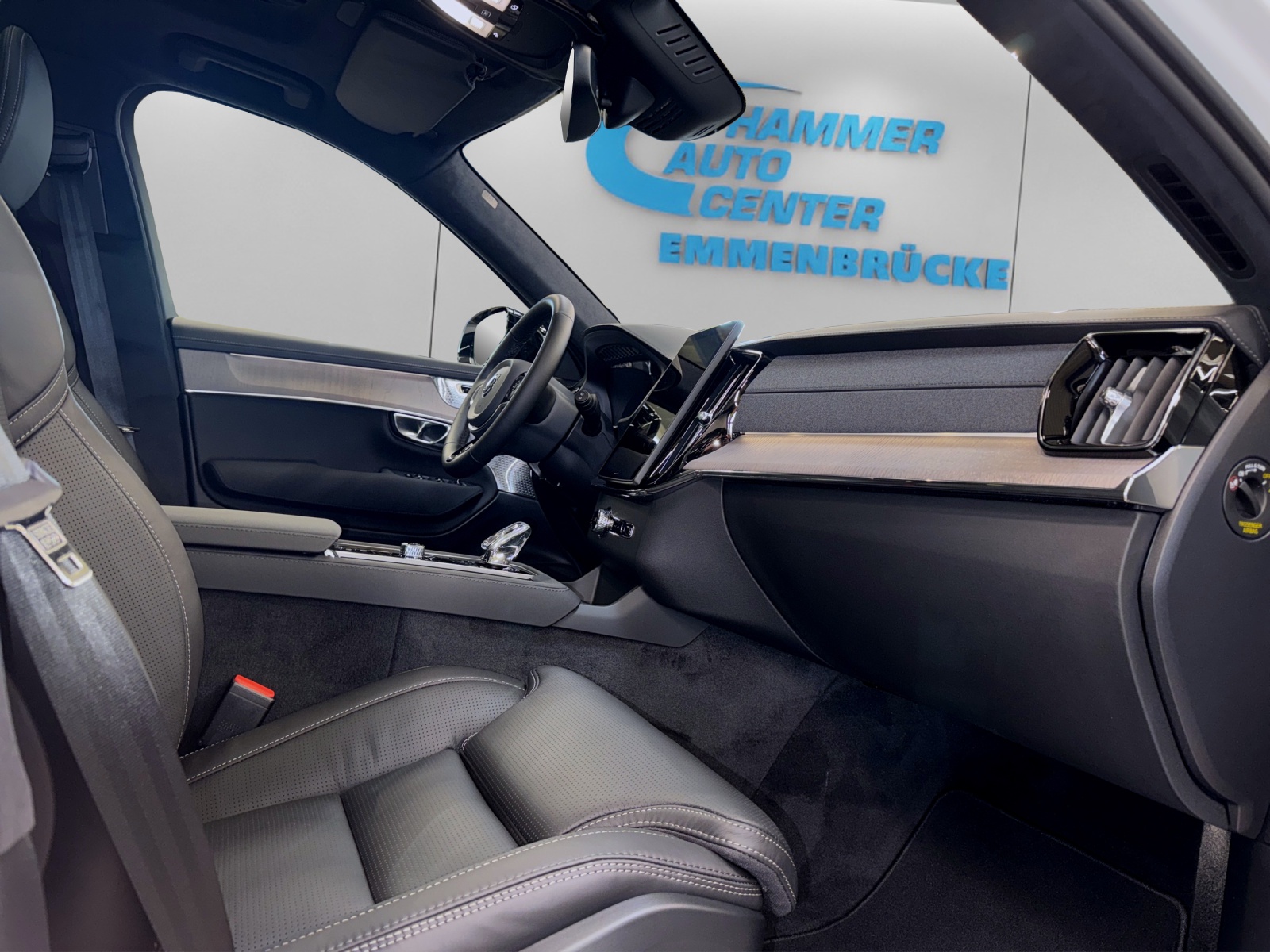 VOLVO XC90 2.0 B5 MH Ultra Dark AWD-image-12