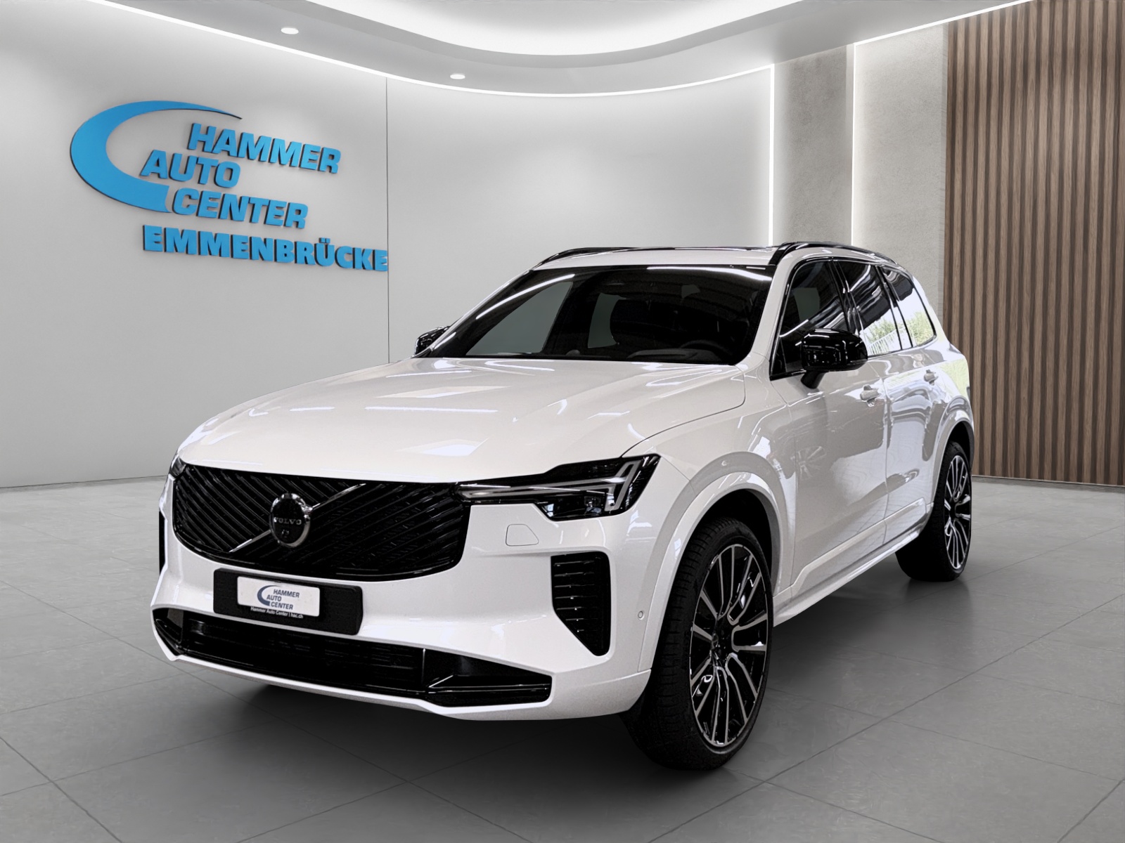 VOLVO XC90 2.0 B5 MH Ultra Dark AWD-image-0
