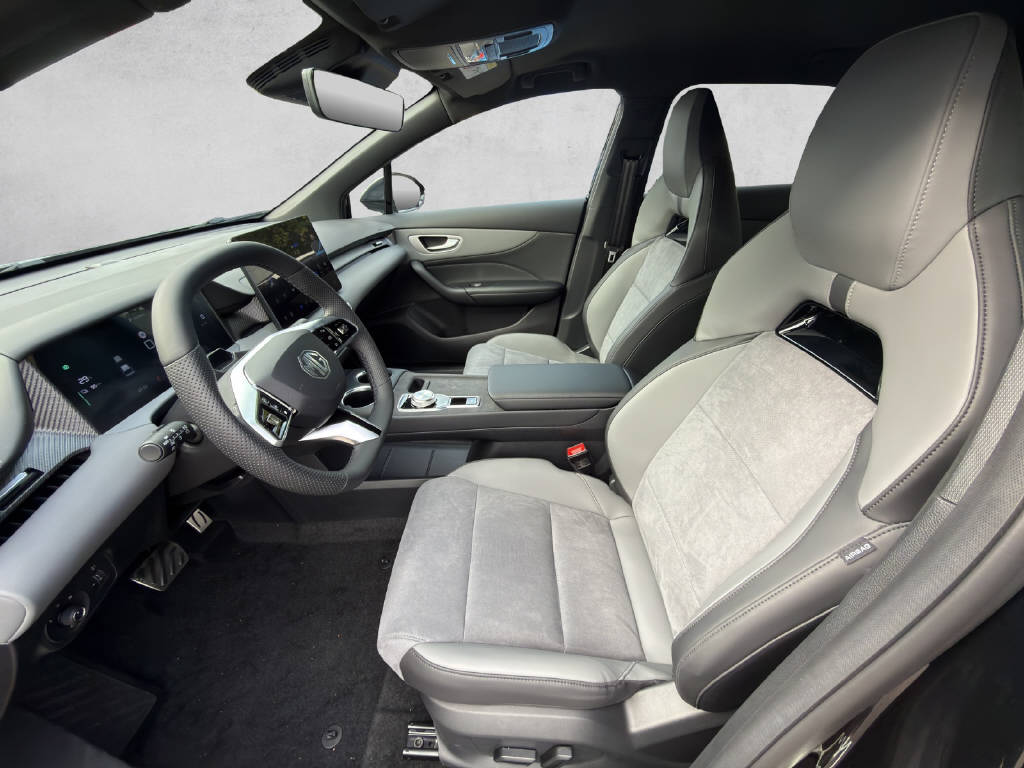 MG MG4 64 kWh Xpower 4WD-image-7